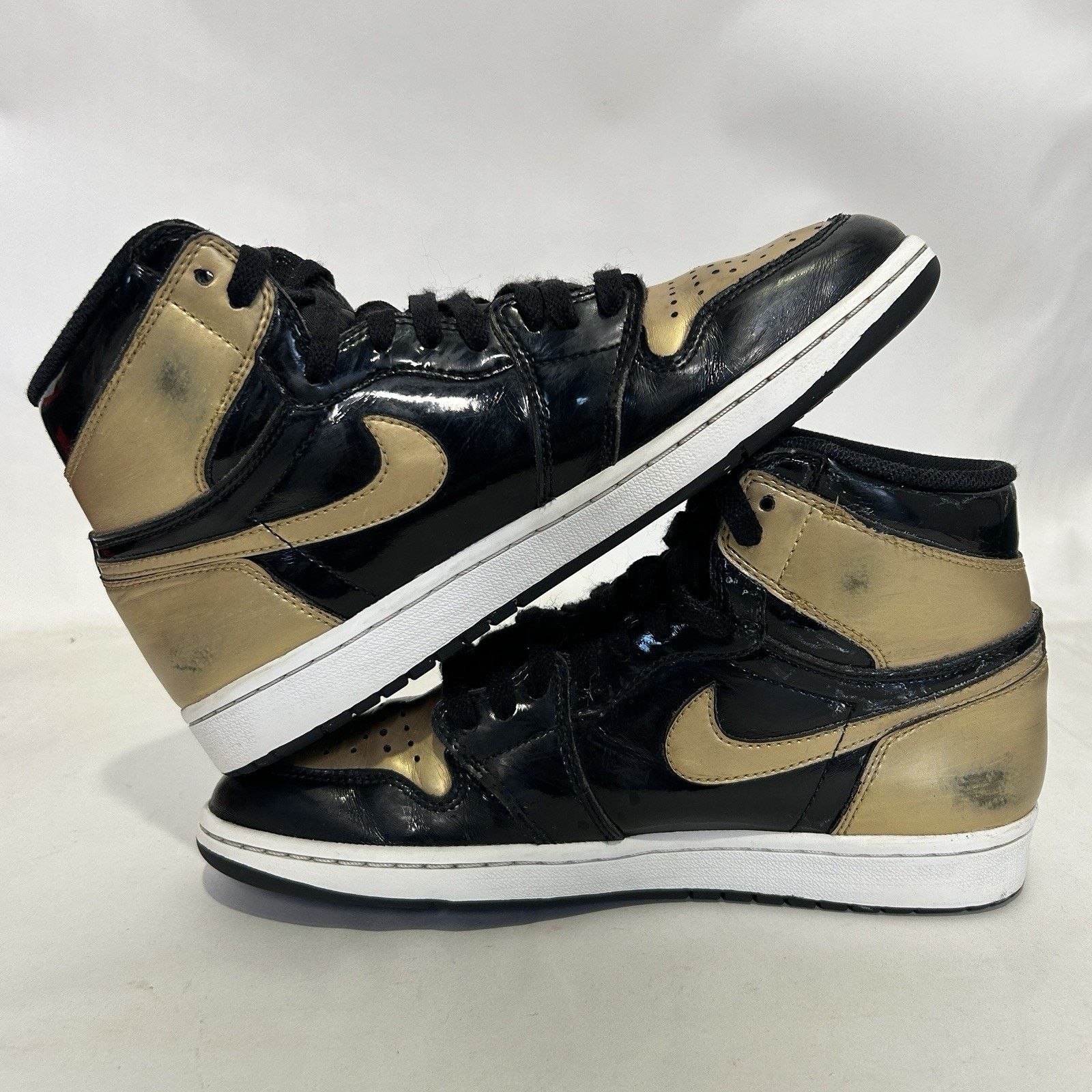 Jordan Brand Nike Air Jordan 1 Retro OG NRG High “Gold Toe” Size US 8.5 / EU 41-42 - 3 Thumbnail