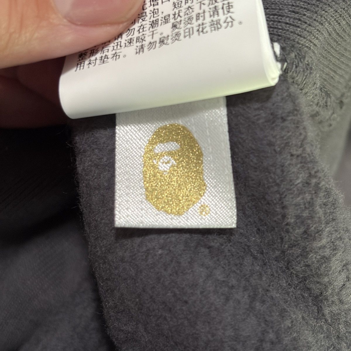 Bape BAPE ABC Camo Shark Pullover Hoodie Medium Charcoal Men’s Size US M / EU 48-50 / 2 - 14 Thumbnail