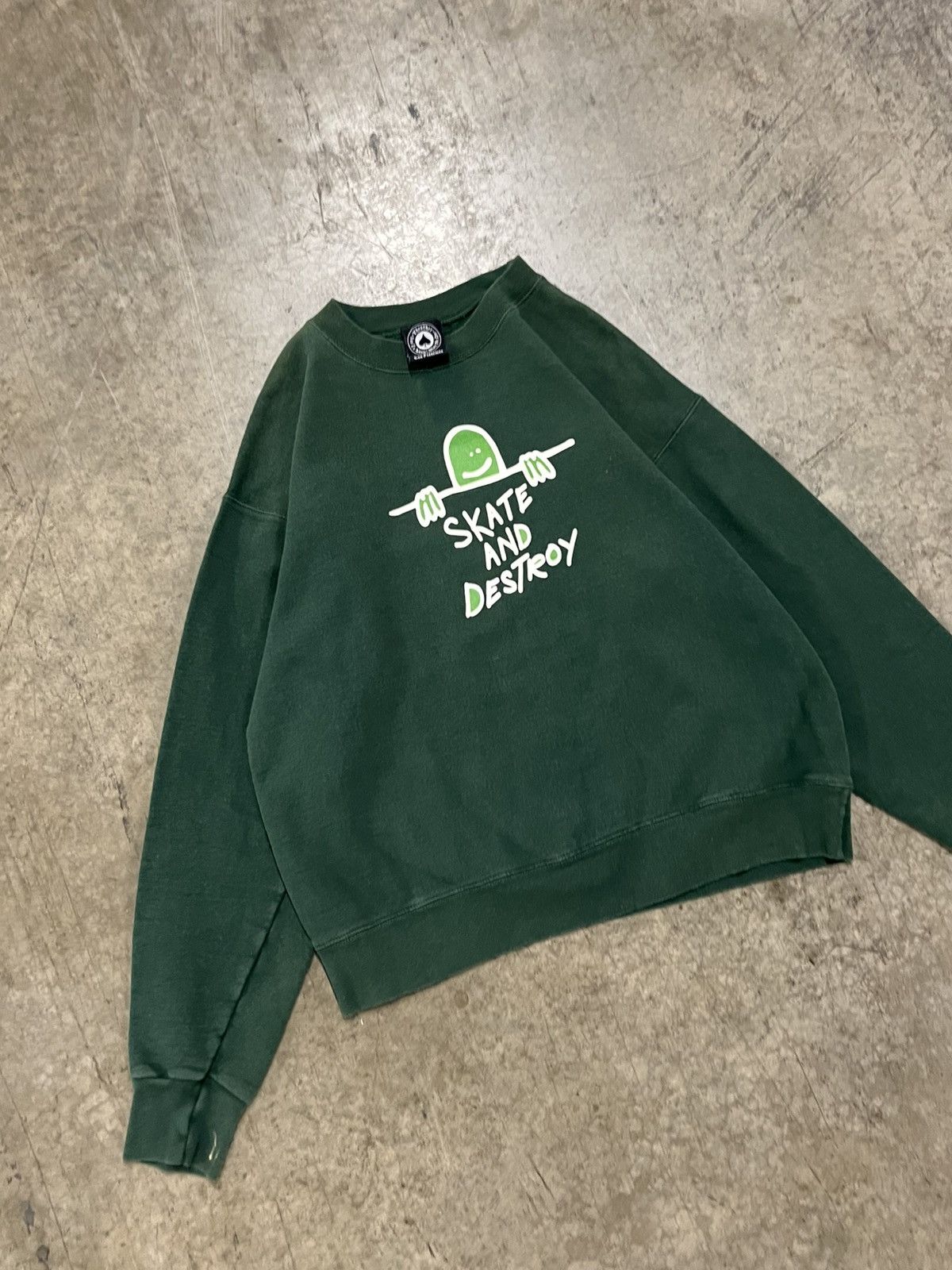 Thrasher × Vintage Y2k thrasher skater funny graphic crewneck hype grunge edgy Size US M / EU 48-50 / 2 - 3 Thumbnail