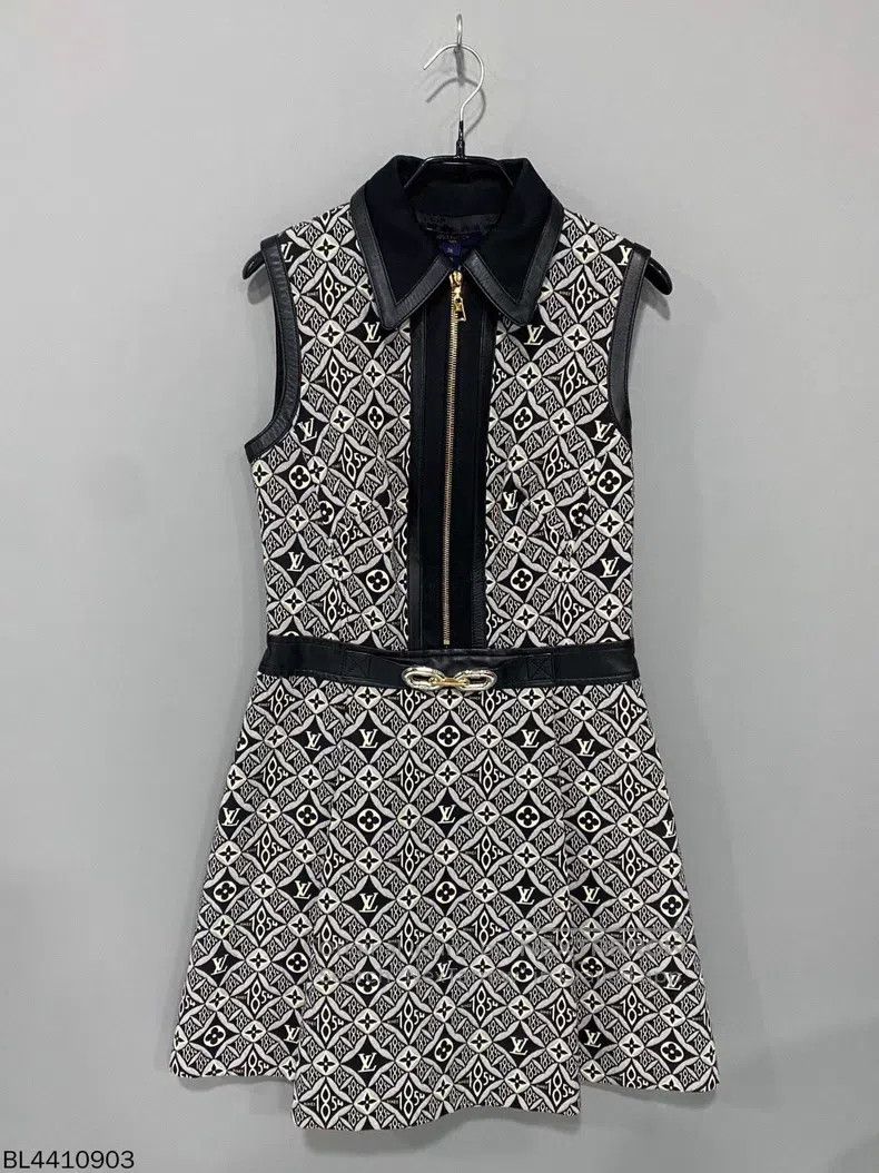 Louis Vuitton Louis Vuitton 1854 series presbyopic full print dress Size XS / US 0-2 / IT 36-38 - 1 Thumbnail