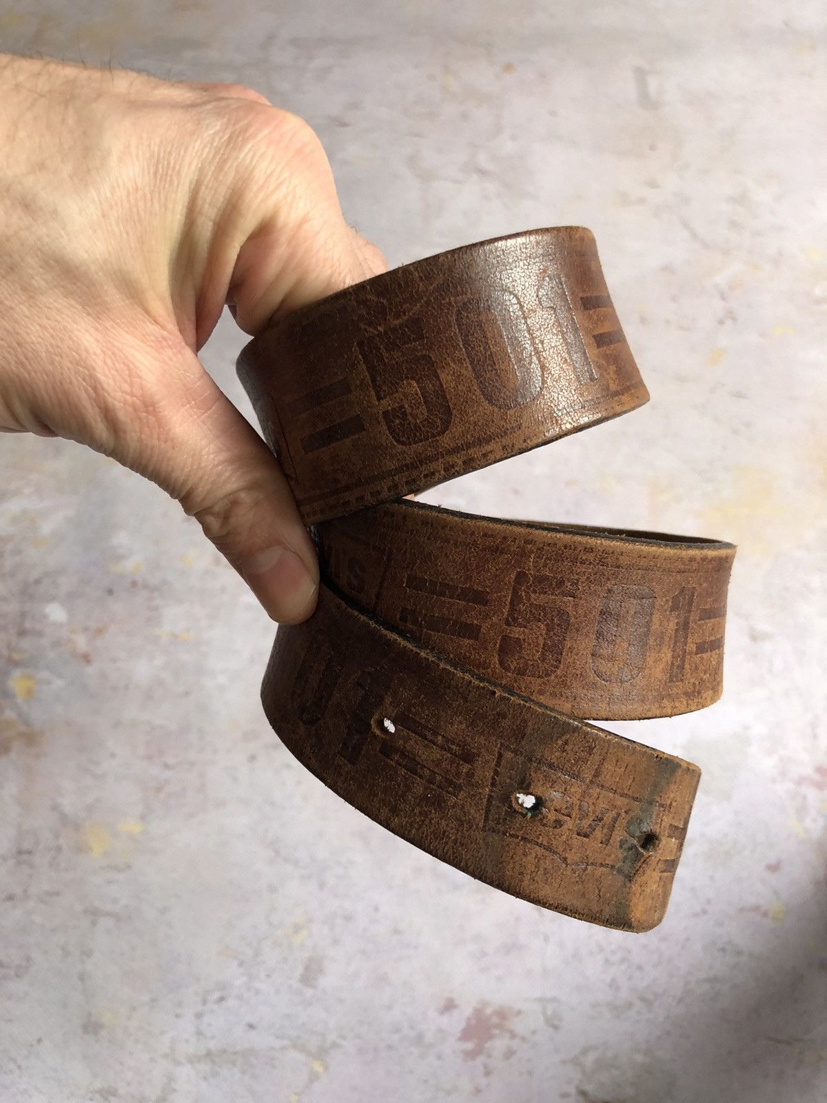 Levi's Vintage Levis 501 distressed belt Size 34 - 4 Thumbnail