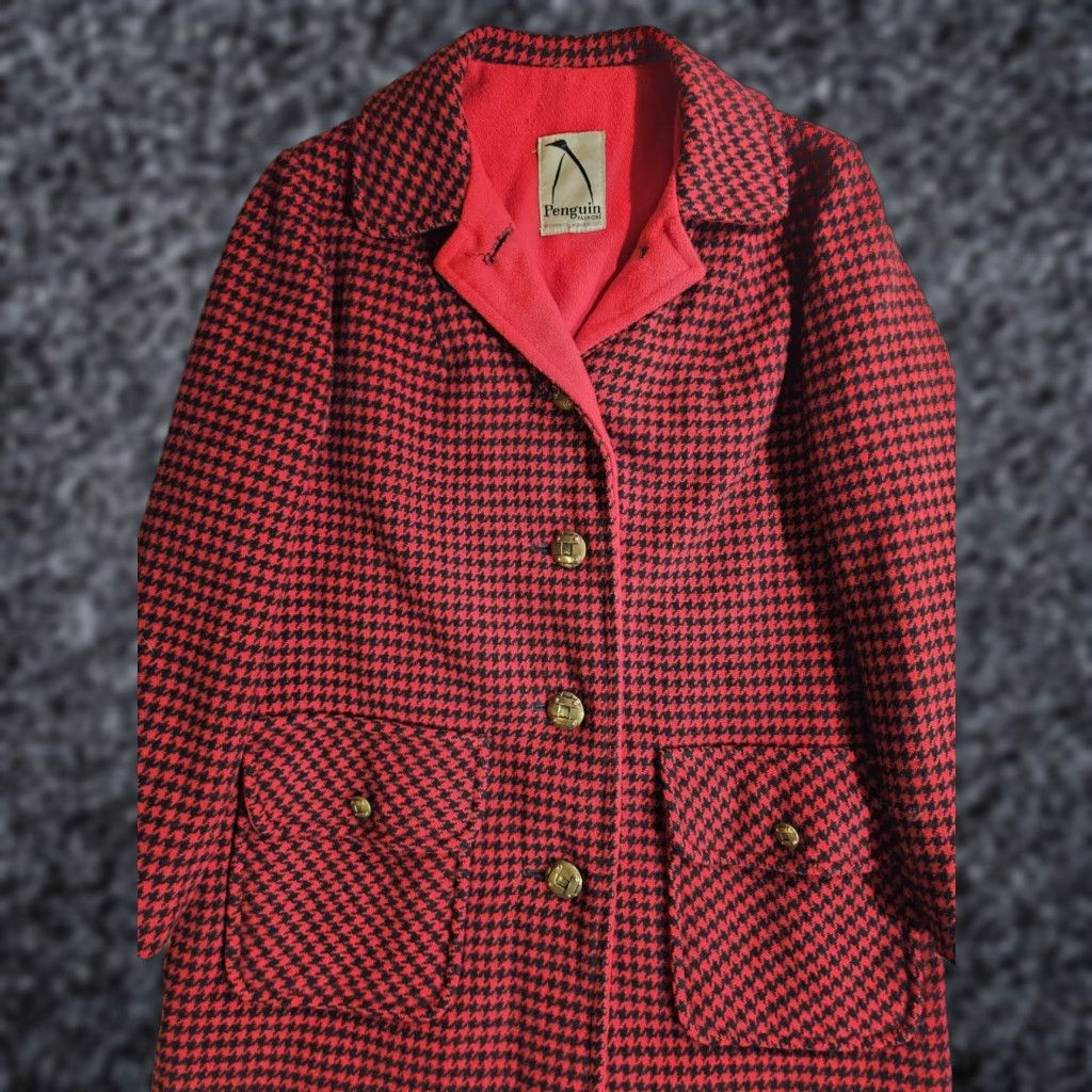 Vintage VINTAGE Penguin FASHION Wool Overcoat Black Red Check Womens Sz 12 Button-Up Coat 60s 1960s Wool Blend Regular Size L/XL Red Plaid Womens Size L / US 10 / IT 46 - 1 Thumbnail