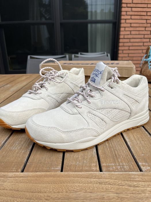 Kendrick lamar reebok red blue best sale