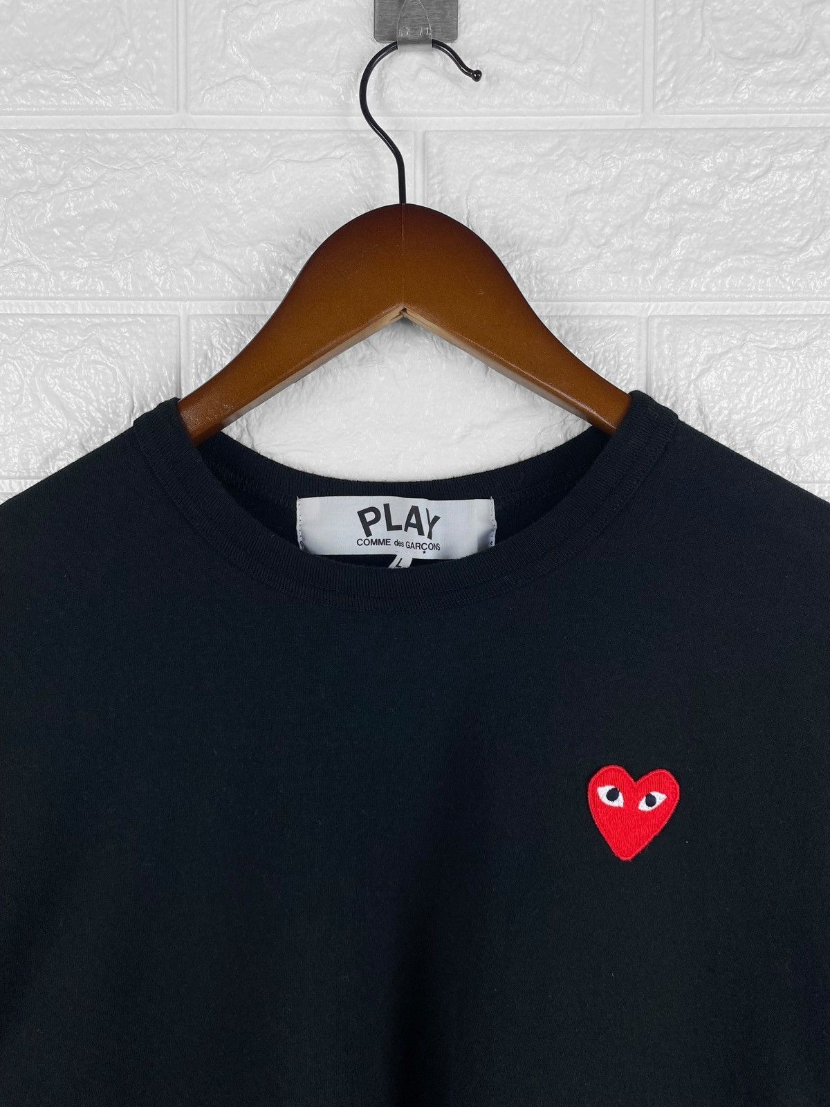 Comme des Garcons CDG Comme des Garcons PLAY t-shirt Size L Size US L / EU 52-54 / 3 - 4 Thumbnail
