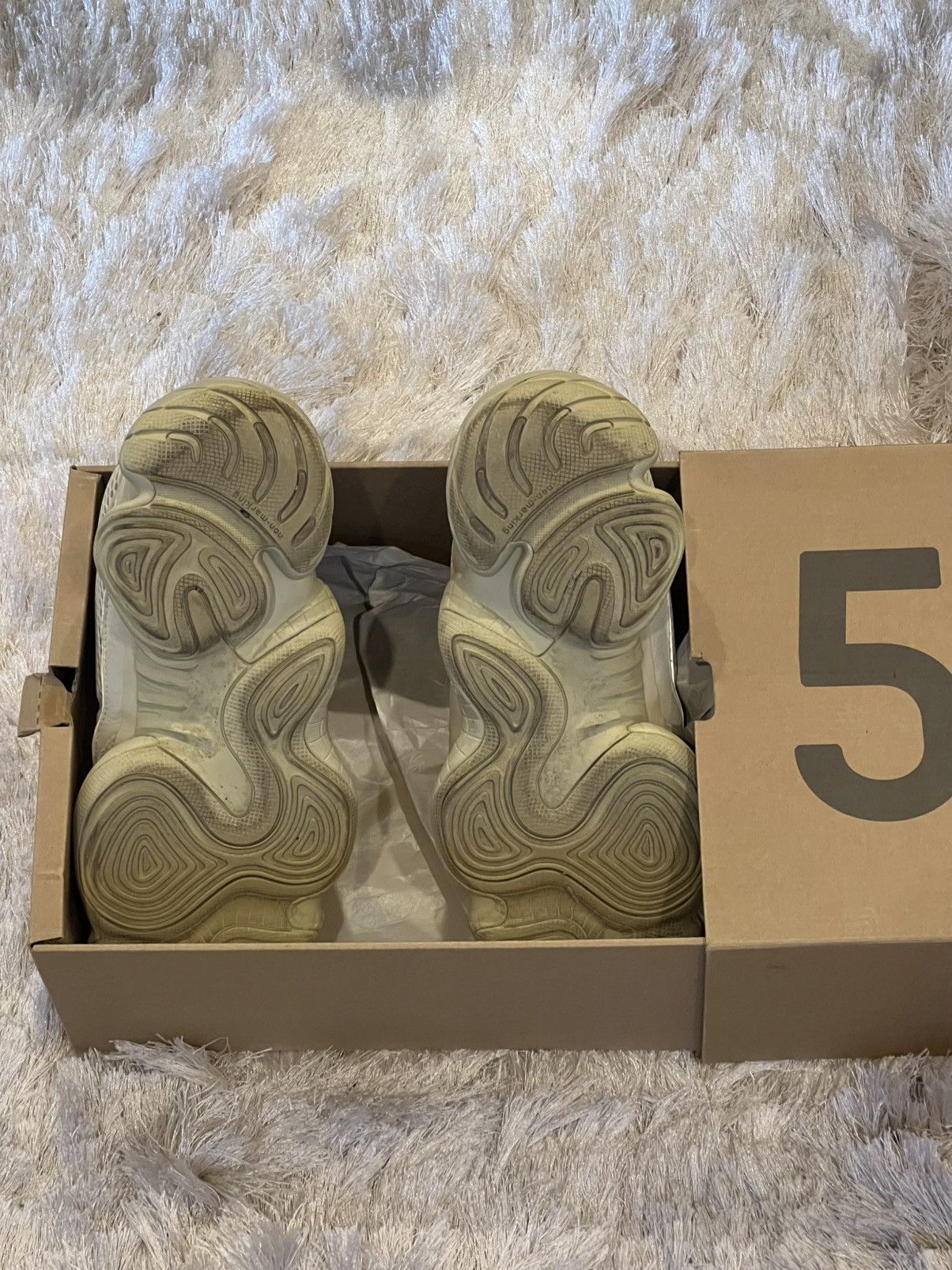 Adidas Yeezy 500 ‘Super Moon Yellow’ Size US 10 / EU 43 - 6 Thumbnail