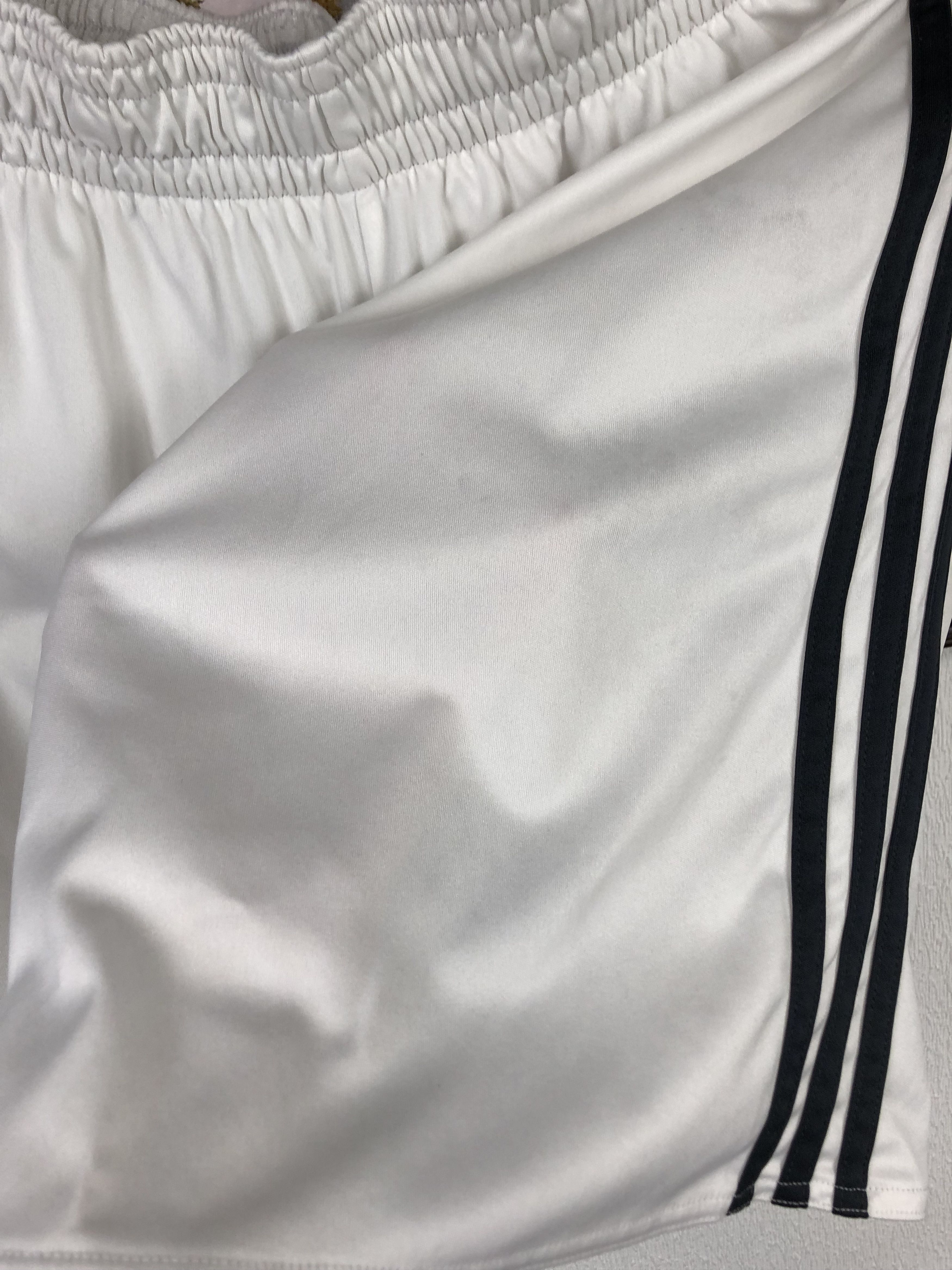 Adidas Vintage Adidas Real Madrid Football Shorts Soccer White L Size US 34 / EU 50 - 4 Thumbnail