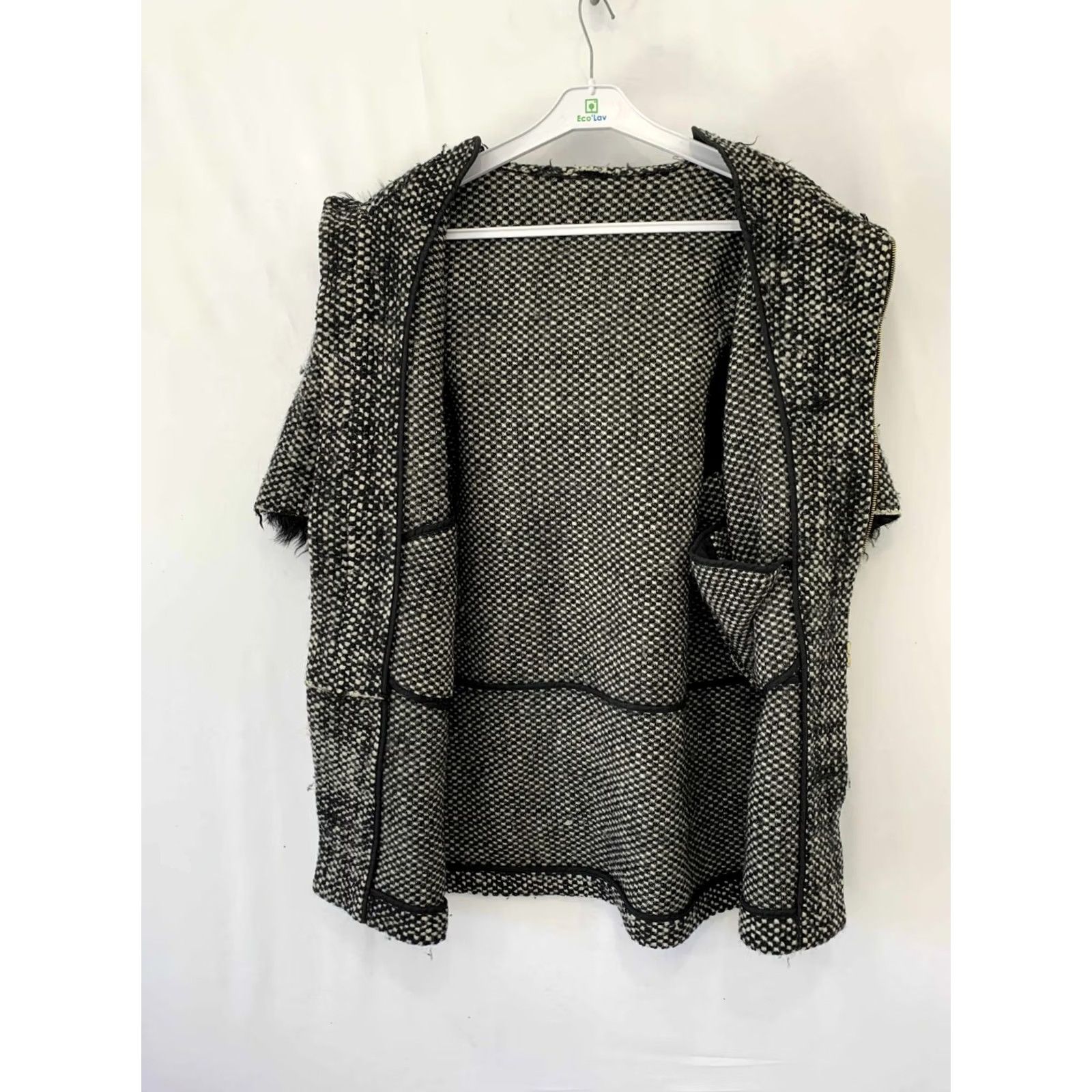 Marni Marni Coat Wool Short Sleeve M White Black Faux Fur Collar Women Milanesque Streetwear Wool Coat Size 32" / US 10 / IT 46 - 4 Thumbnail