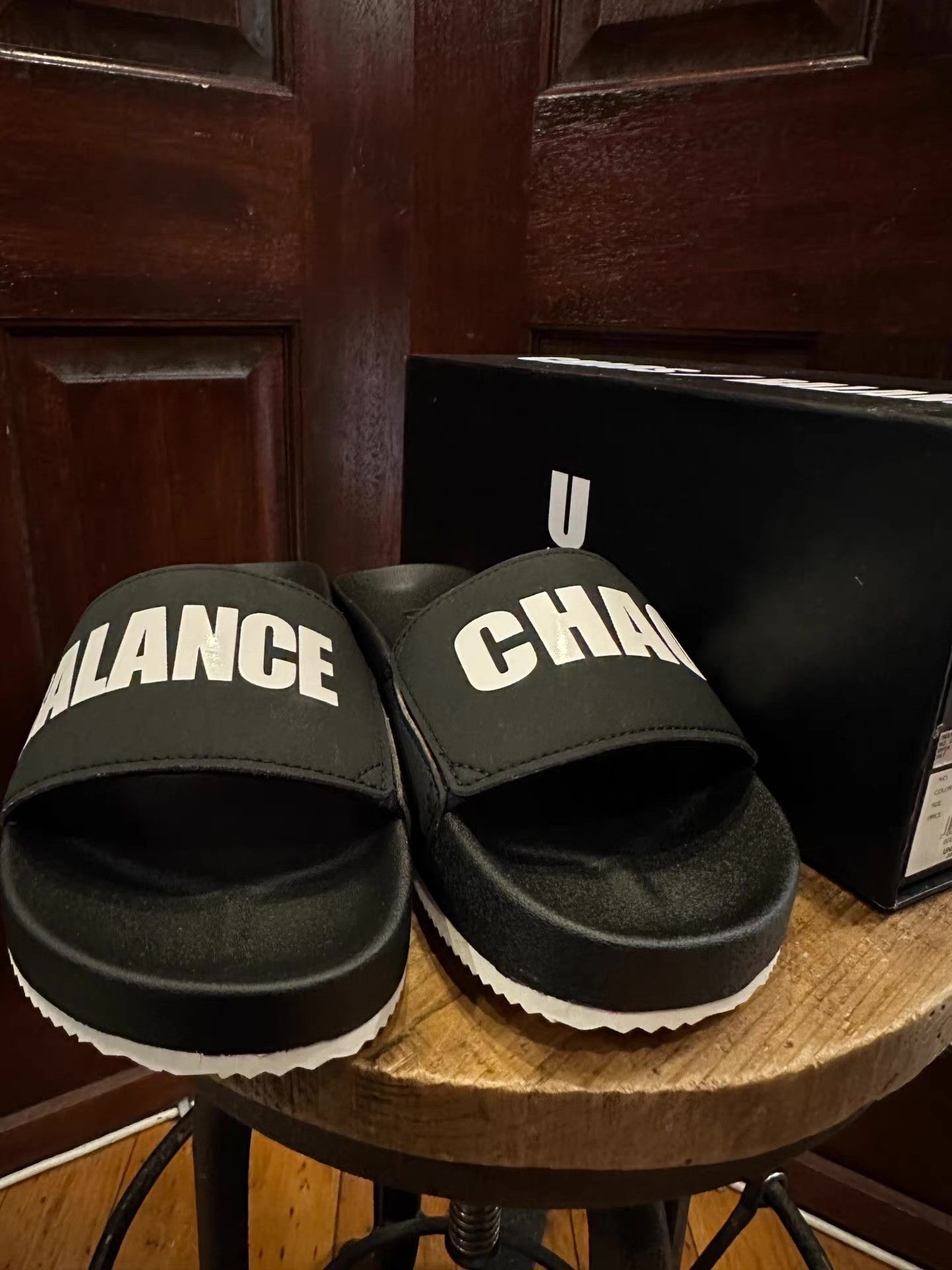 Undercover UNDERCOVER 'CHAOS/BALANCE' Printed Slides Ｑ25 Size US 7 / EU 40 - 1 Thumbnail