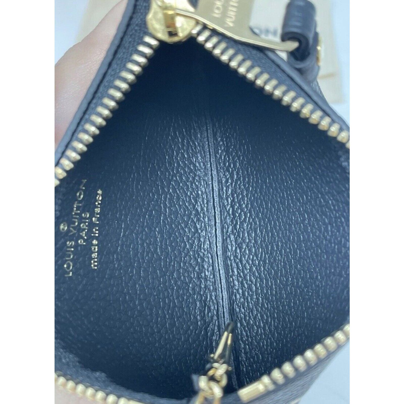 Louis Vuitton Louis Vuitton Bicolor KEY CLES POUCH BNIB Size ONE SIZE - 7 Thumbnail