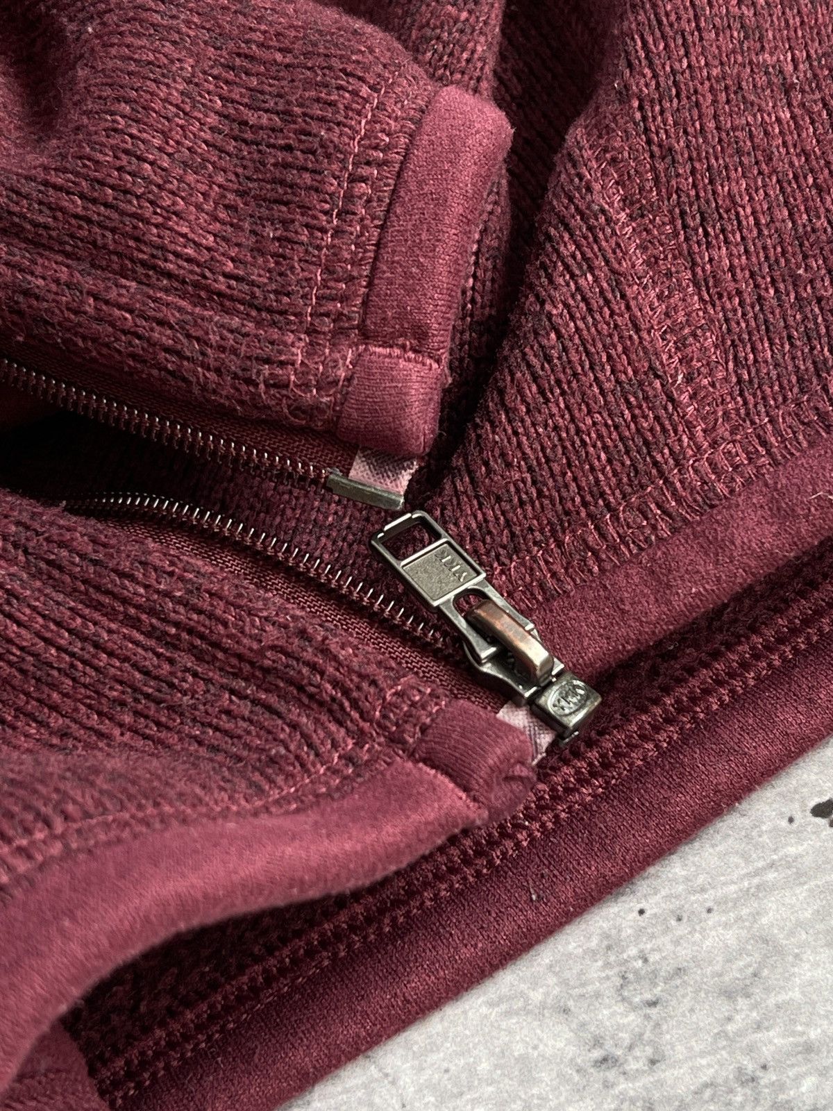 Patagonia Patagonia Women’s Fleece Hoodie Jacket Burgundy Size S Size S / US 4 / IT 40 - 3 Thumbnail