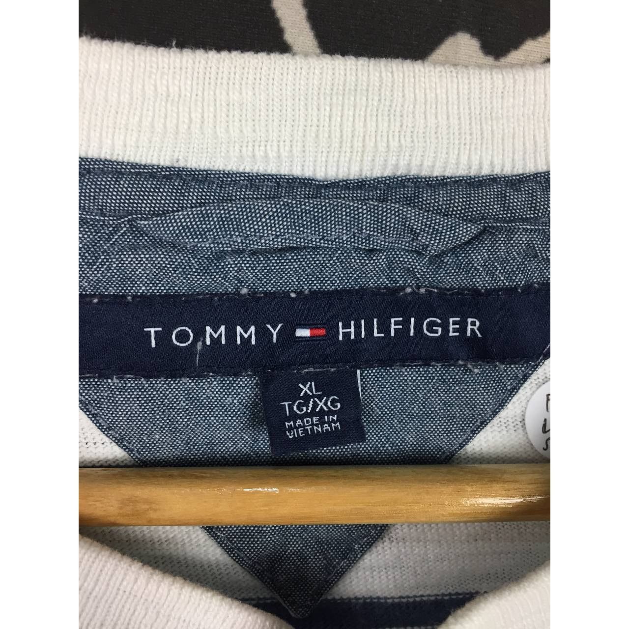 Tommy Hilfiger × Vintage Tommy Hilfiger Small Logo Henley Neck Longsleeve Tee Size US XL / EU 56 / 4 - 8 Thumbnail