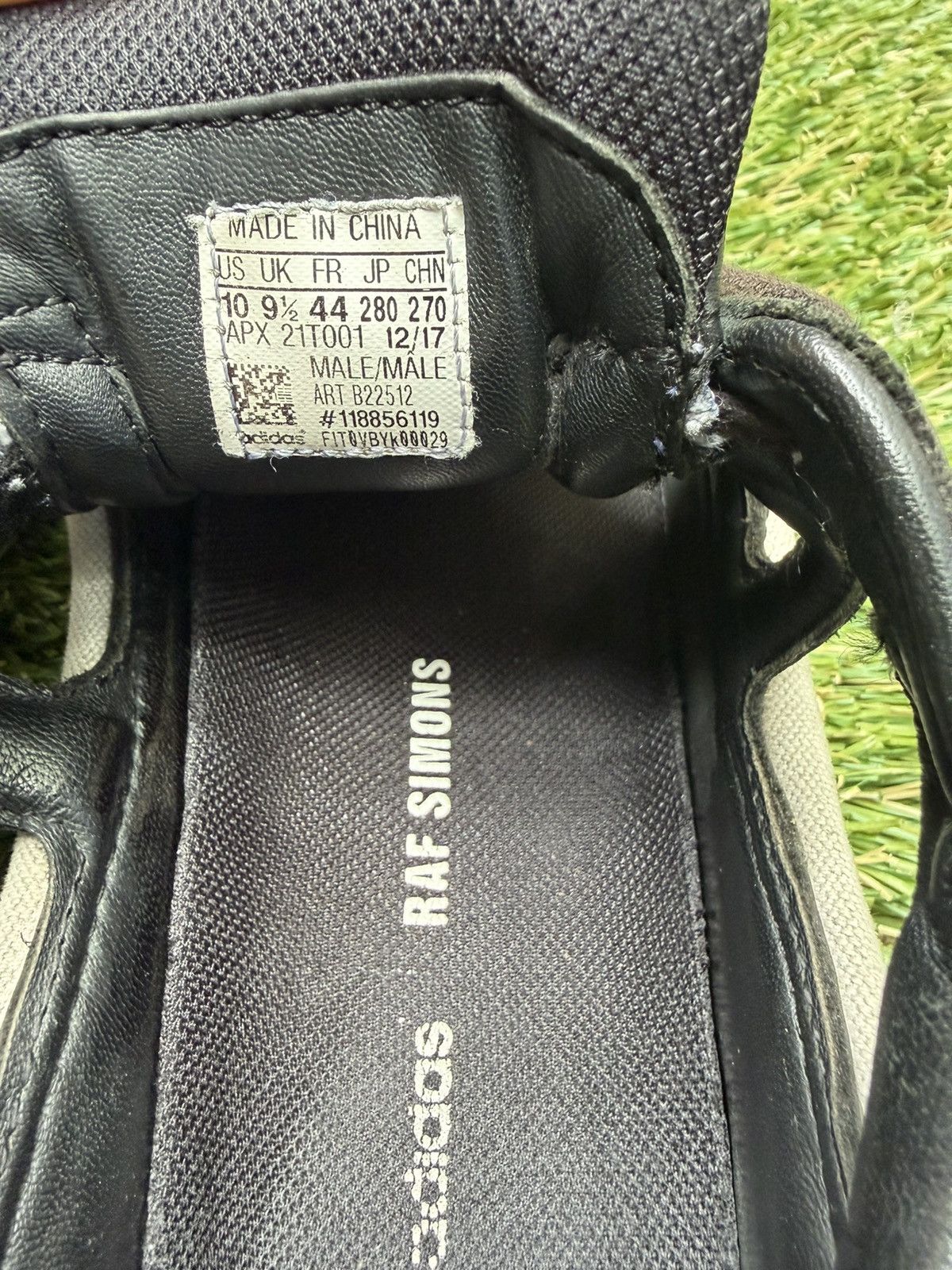 Raf Simons adidas x Raf Simons Ozweego 2 Size US 10 / EU 43 - 5 Thumbnail