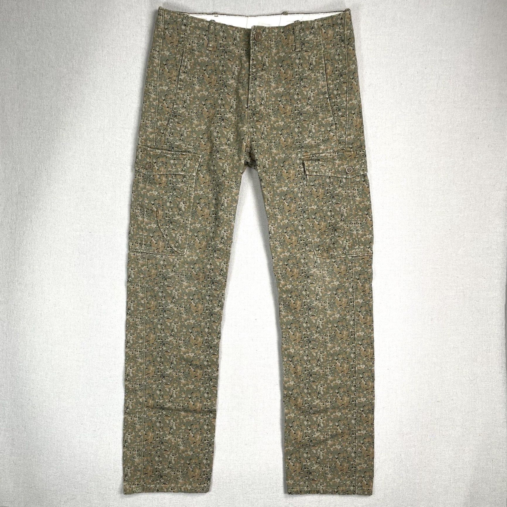 Levi's Levis Jeans Camo Cargo Pants White Tab 32x29 Levis Jeans Men 32 Inseam 29 Regular Straight Size US 32 / EU 48 - 2 Thumbnail