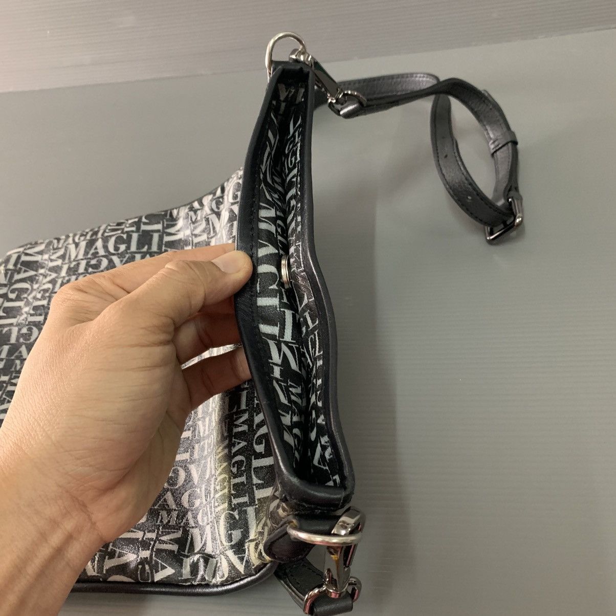 Bruno Magli Bruno Magli Slingbag Size ONE SIZE - 6 Thumbnail