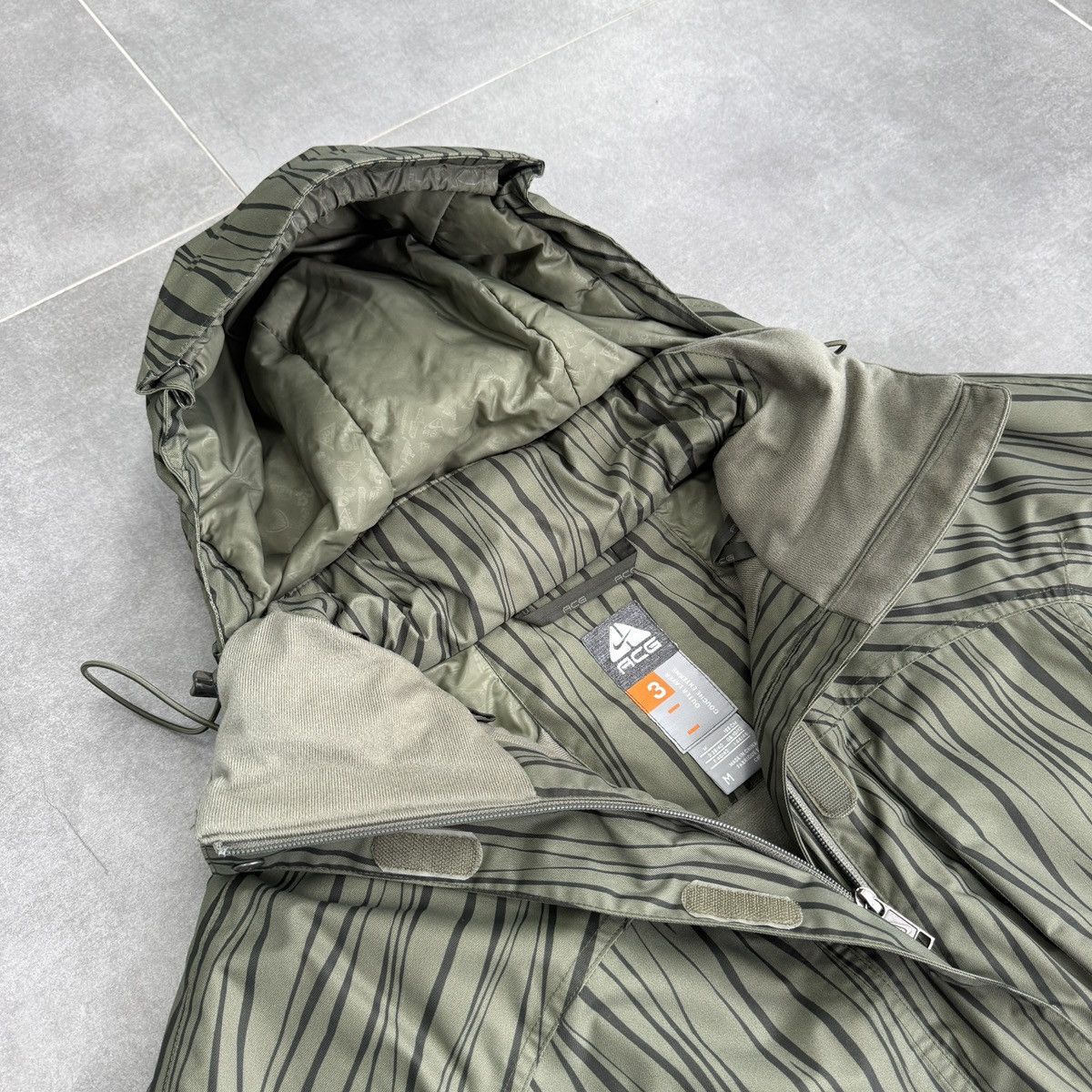Nike ACG Vintage Nike ACG Women Insulated Snow Ski Jacket Size M Size M / US 6-8 / IT 42-44 - 14 Thumbnail