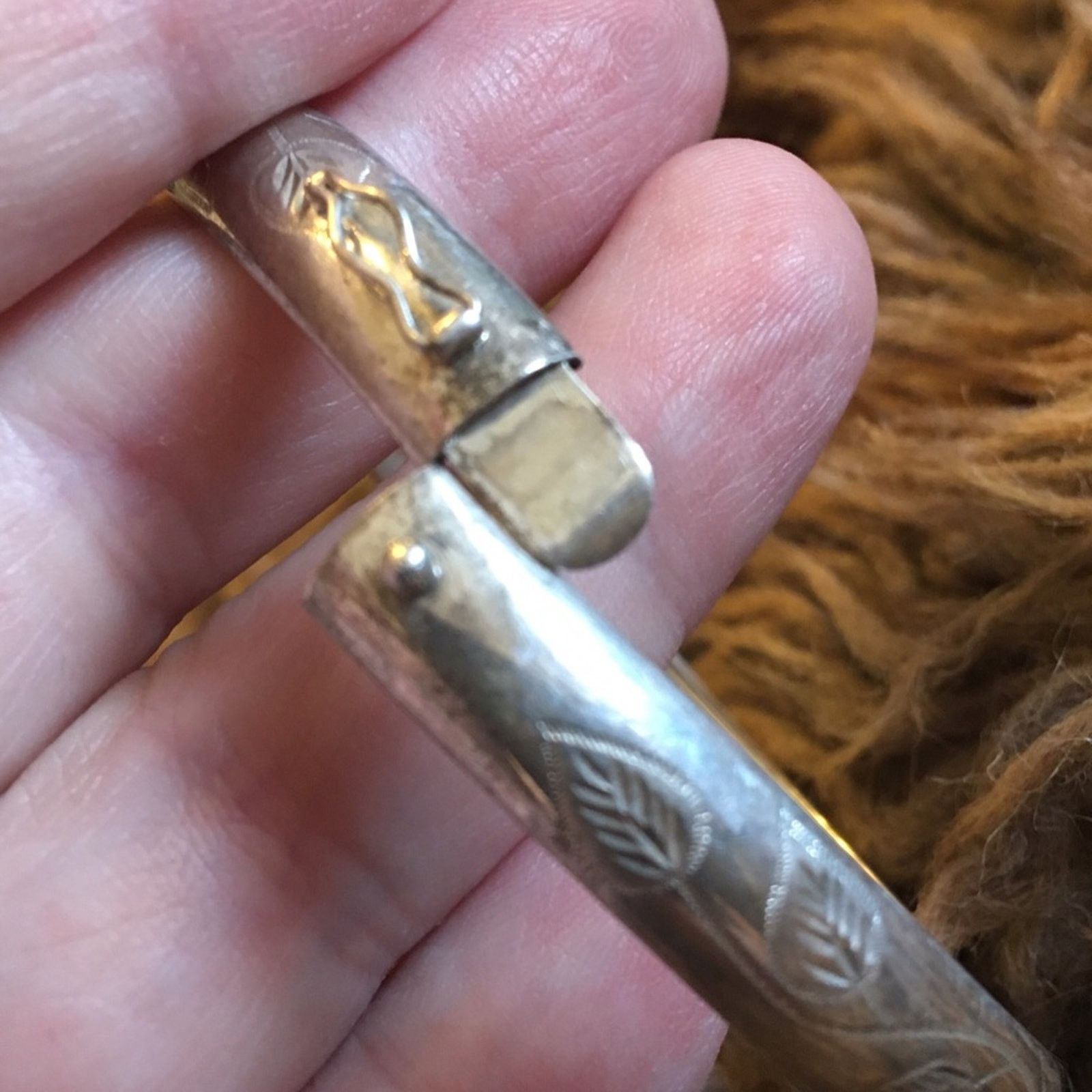 Vintage Vintage Italy sterling silver diamond cut bangle Size ONE SIZE - 7 Thumbnail