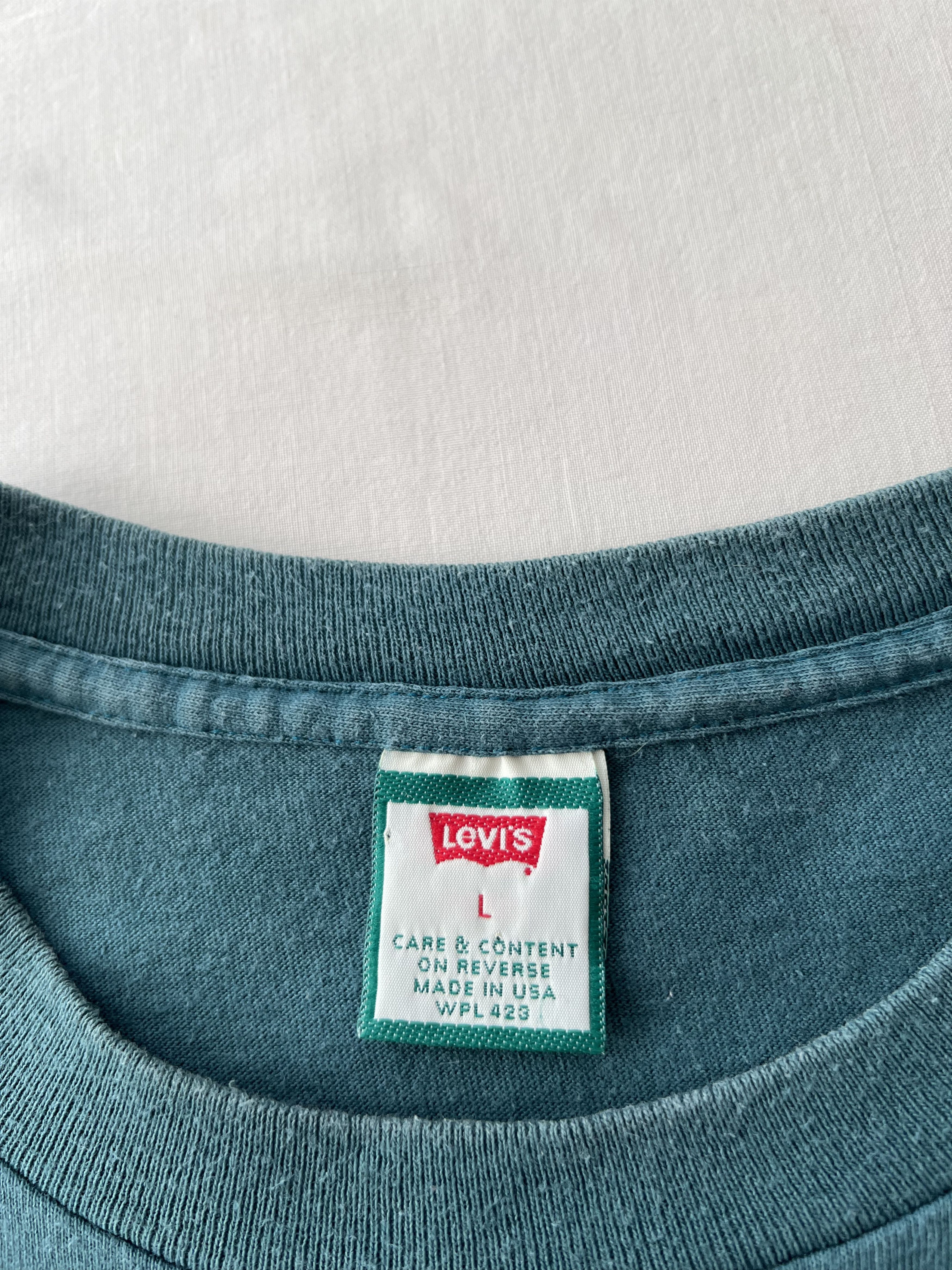 Levi's Vintage 1994 Levis Levi Strauss & Co T-shirt Size US L / EU 52-54 / 3 - 17 Thumbnail