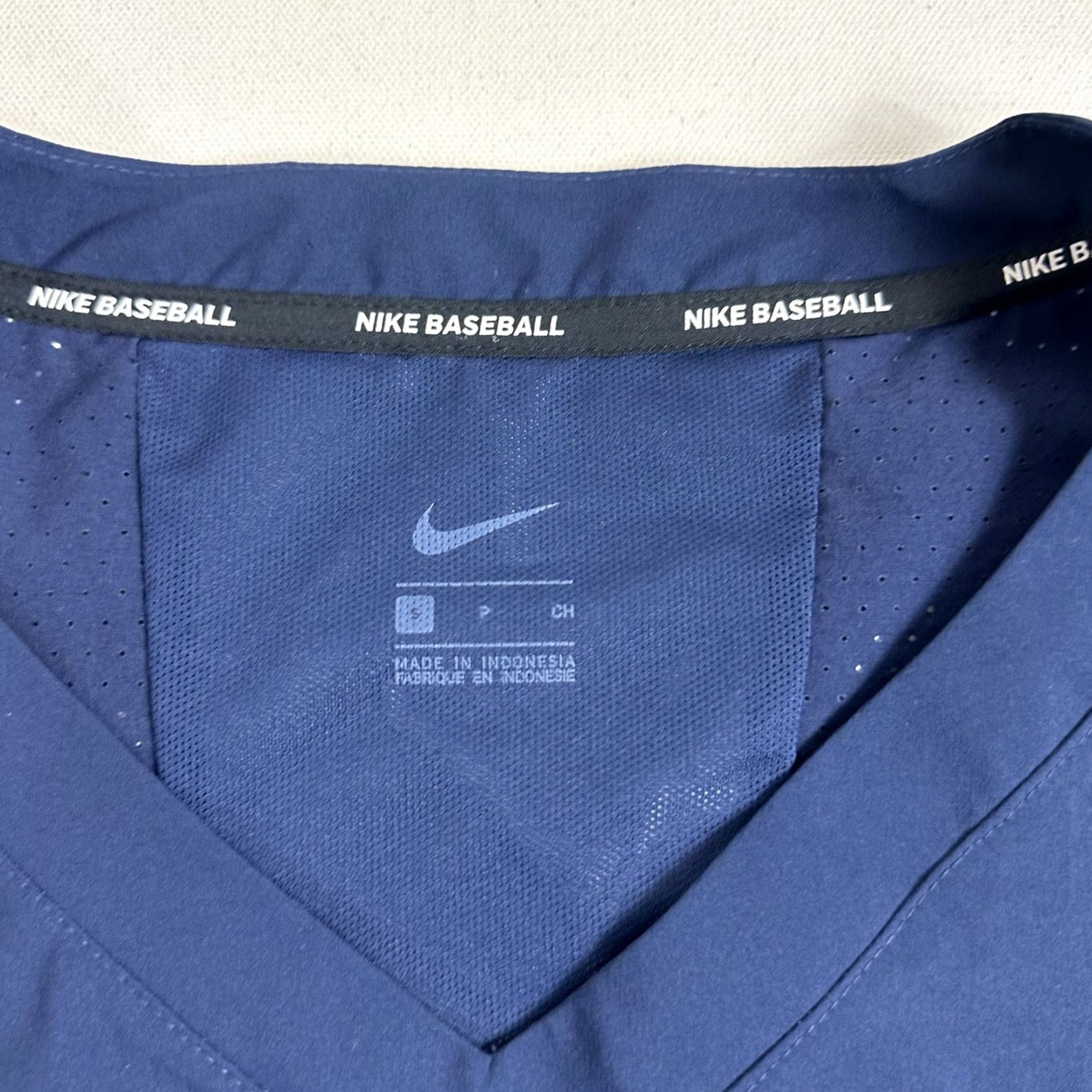 Nike Nike Baseball Mens Blue 3/4 Sleeve Jacket Team Small Activewear Nike Hot 3/4 Sleeve Pullover Knit Polyester Jacket Size US S / EU 44-46 / 1 - 7 Thumbnail