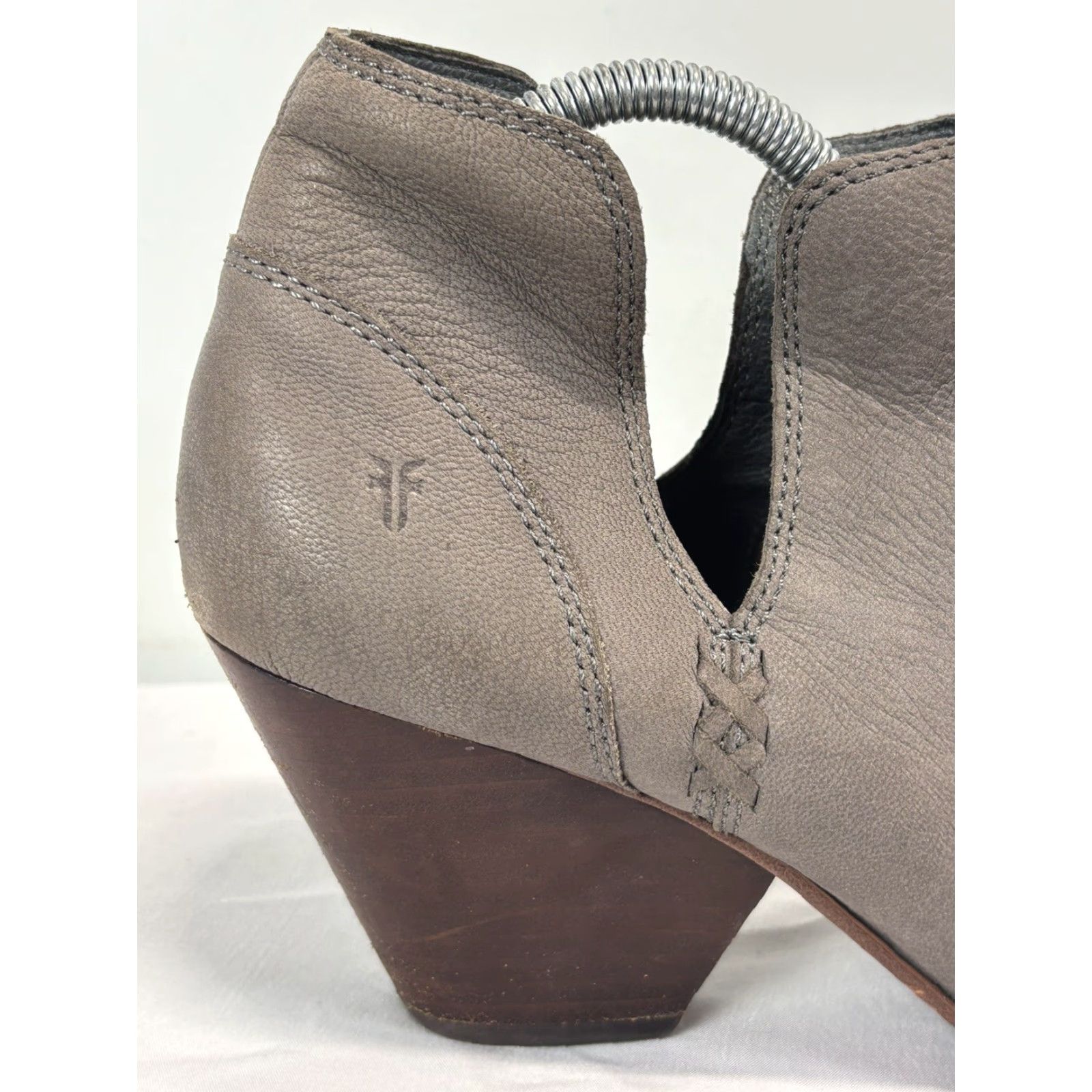 Frye FRYE Reina Cut Out Leather Ankle Boots Women's Size 10 Gray Block Heel 3 Inch Boots Size US 10 / IT 40 - 6 Thumbnail