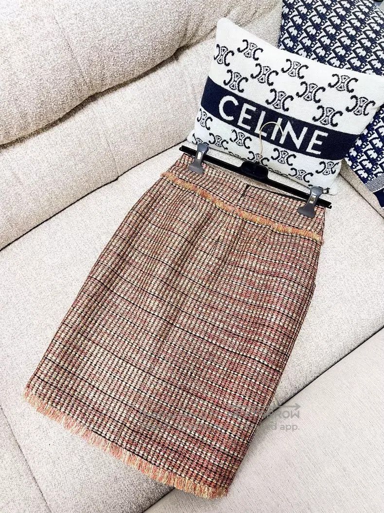 Chanel Chanel Mixed-color braided skirt with tassel edge and gold Size 24" / US 00 / IT 34 - 4 Thumbnail