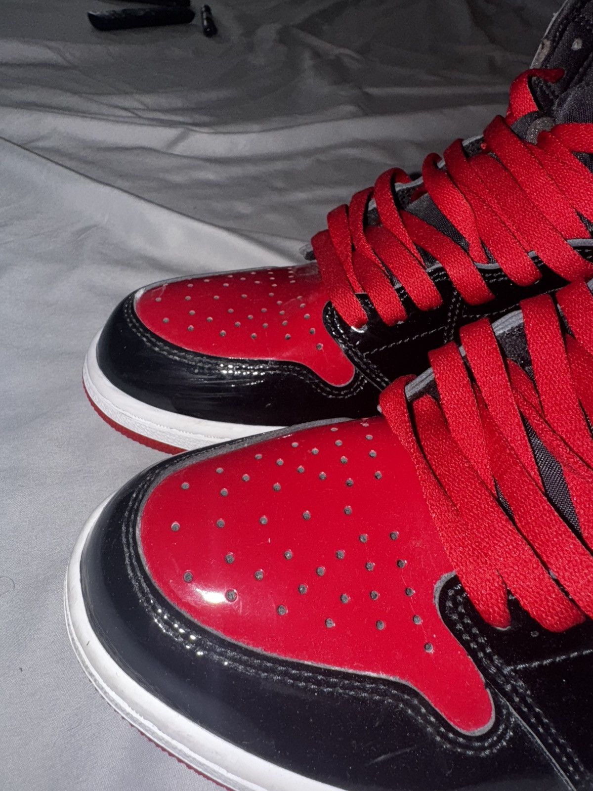 Jordan Brand Jordan 1 Patent Bred Size US 11 / EU 44 - 6 Thumbnail