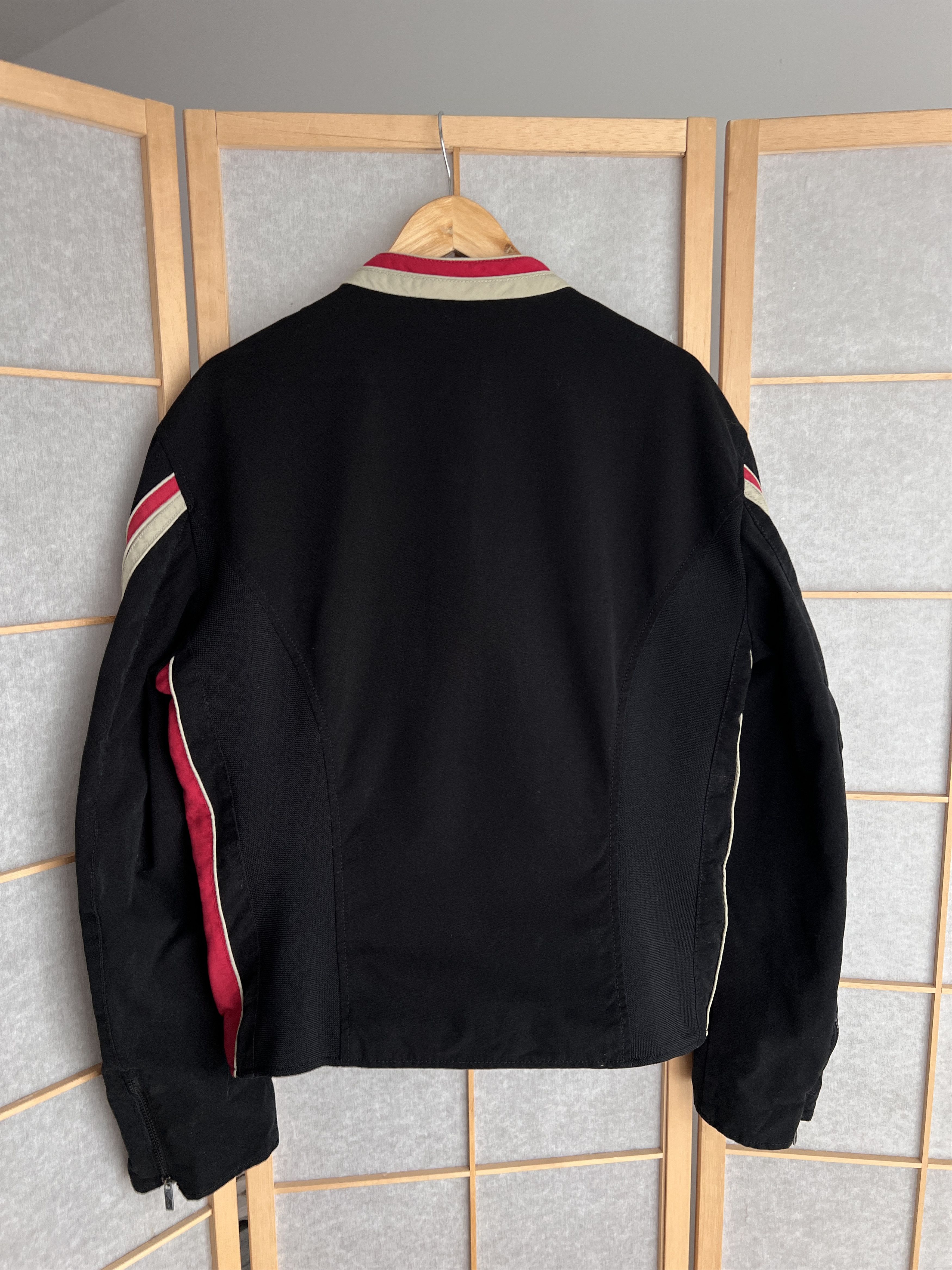 Armani Exchange Armani Exchange racing bomber jacket biker cropped 00s boxy Size US L / EU 52-54 / 3 - 12 Thumbnail