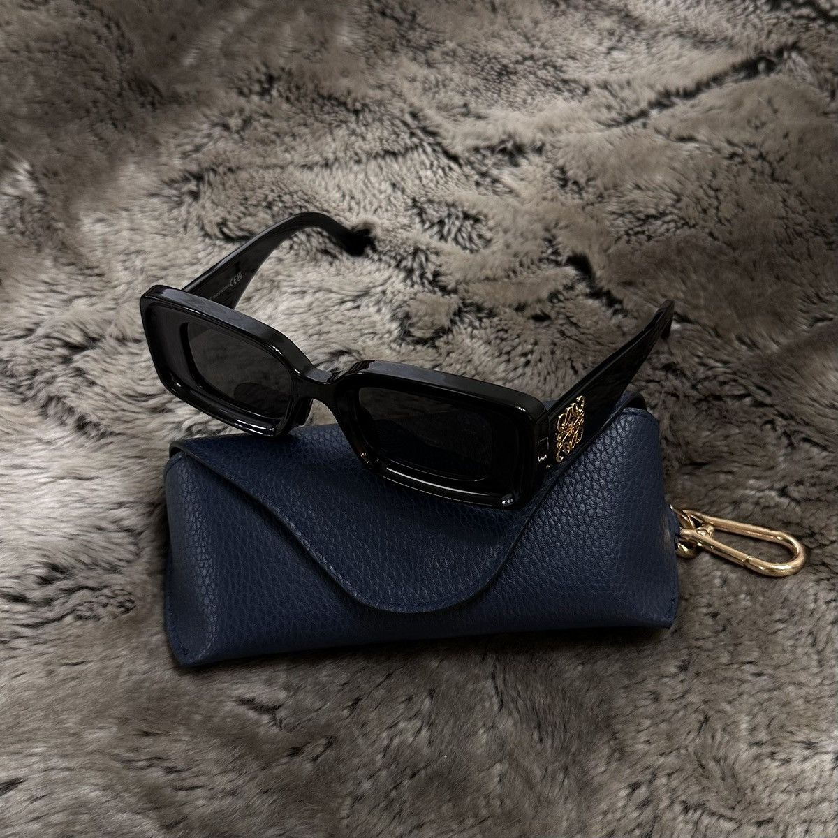 Loewe Loewe Anagram Rectangular Frame Acetate Sunglasses Black Size ONE SIZE - 1 Thumbnail