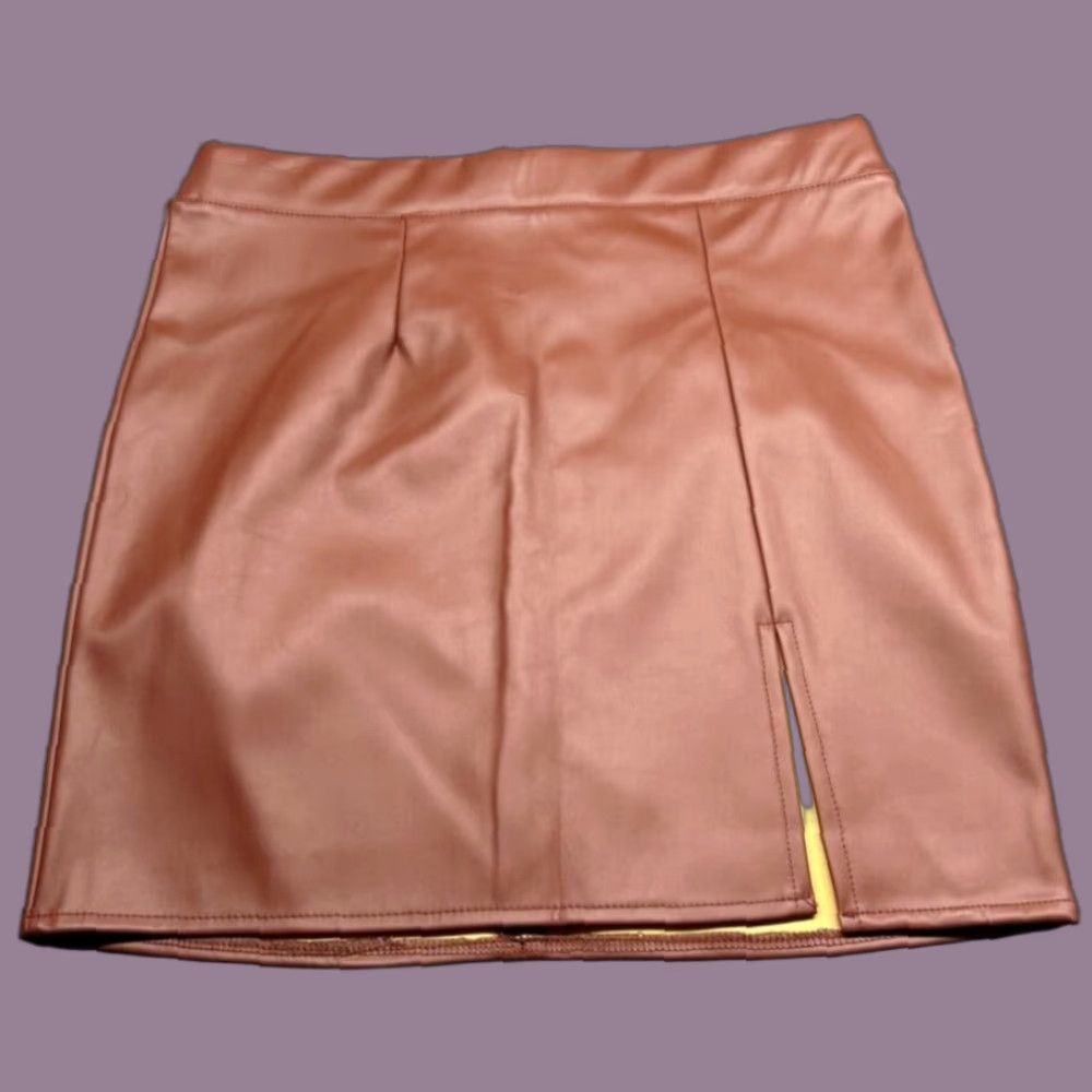 Vintage Rue21 Mini Skirt Womens M Brown Faux Leather Slit Stretch Zip Lined New Size 32" / US 10 / IT 46 - 1 Thumbnail