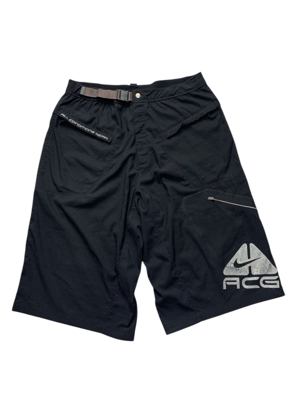 Nike ACG 🐍SOLD🐍 Y2k Nike ACG All Condition Gear Big Logo Shorts Size US 35 - 1 Thumbnail