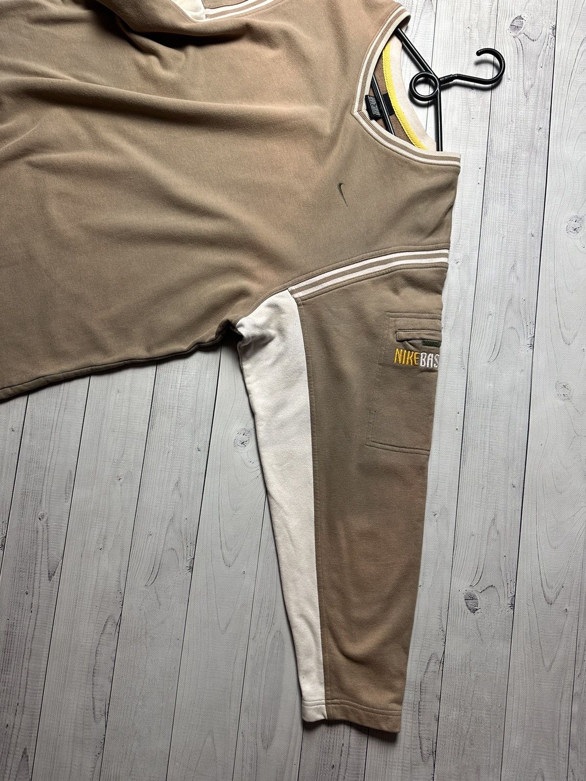 Nike × Vintage Vintage Nike sweatshirt basketball brown distressed L Size US L / EU 52-54 / 3 - 4 Thumbnail