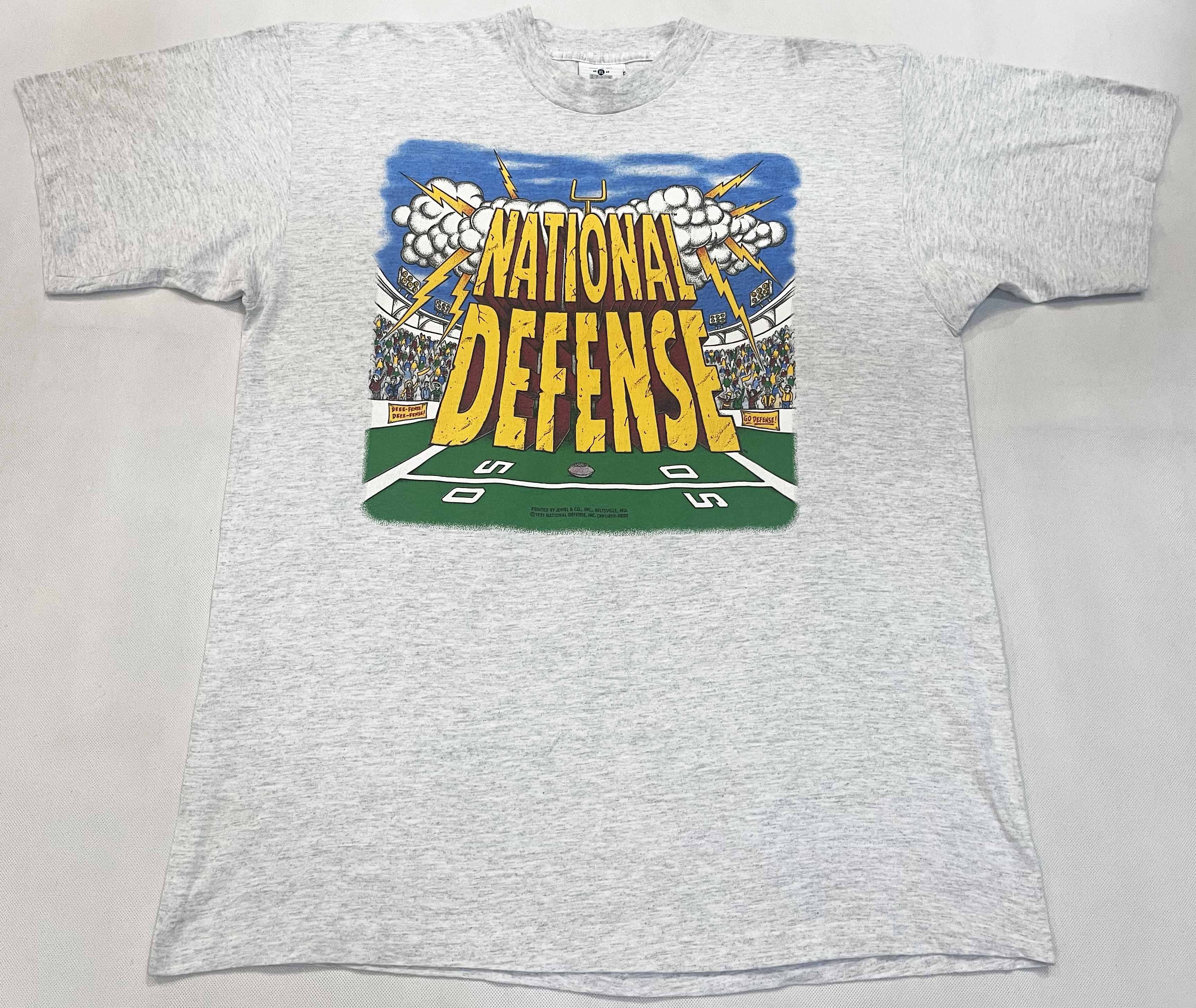 Lee × NFL × Vintage Vintage Lee 1991 National Defense Football T-Shirt Size US XL / EU 56 / 4 - 1 Thumbnail