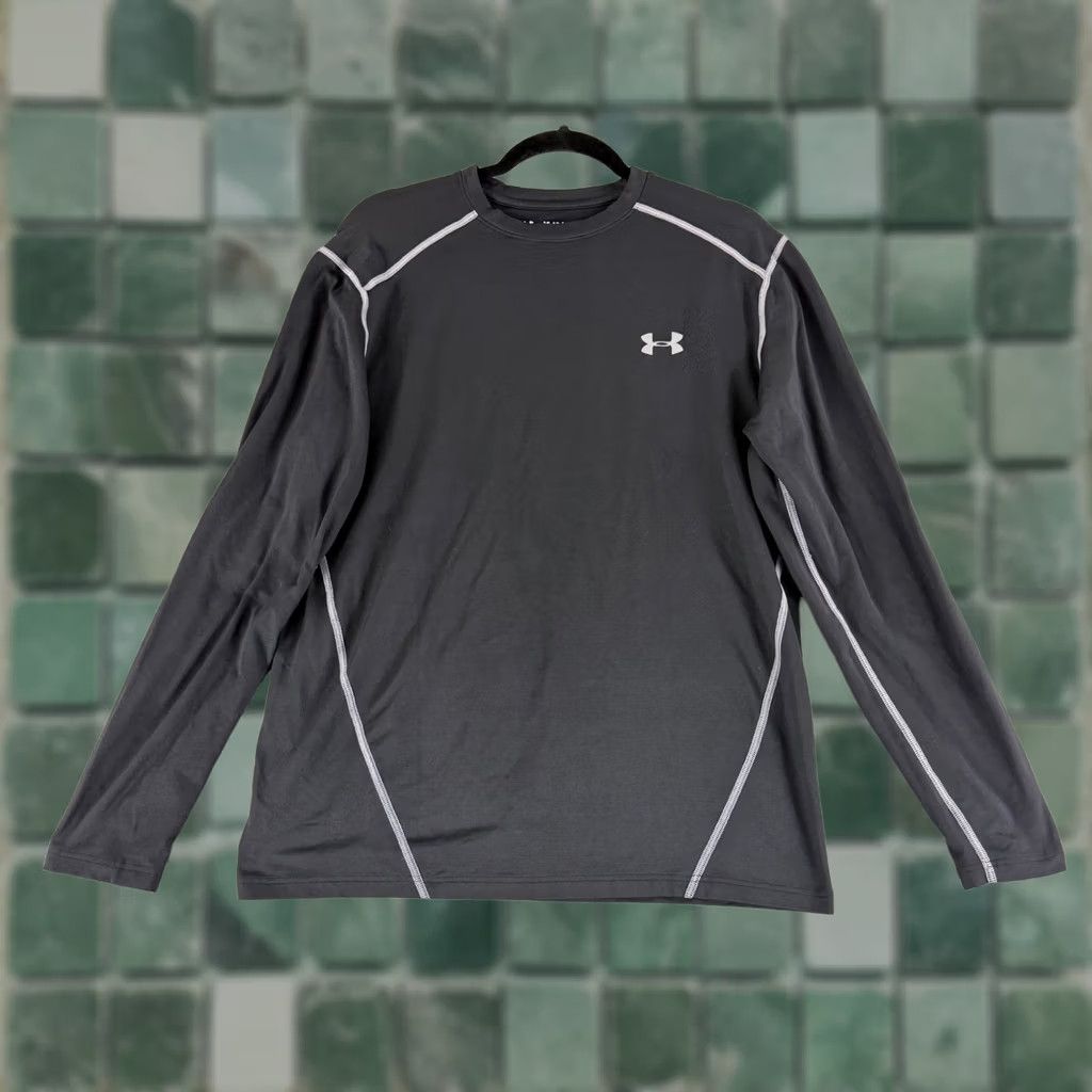 Under Armour Under Armour ColdGear Shirt Mens L Black Long Sleeve Fitted Base Layer Snag Size US L / EU 52-54 / 3 - 1 Thumbnail