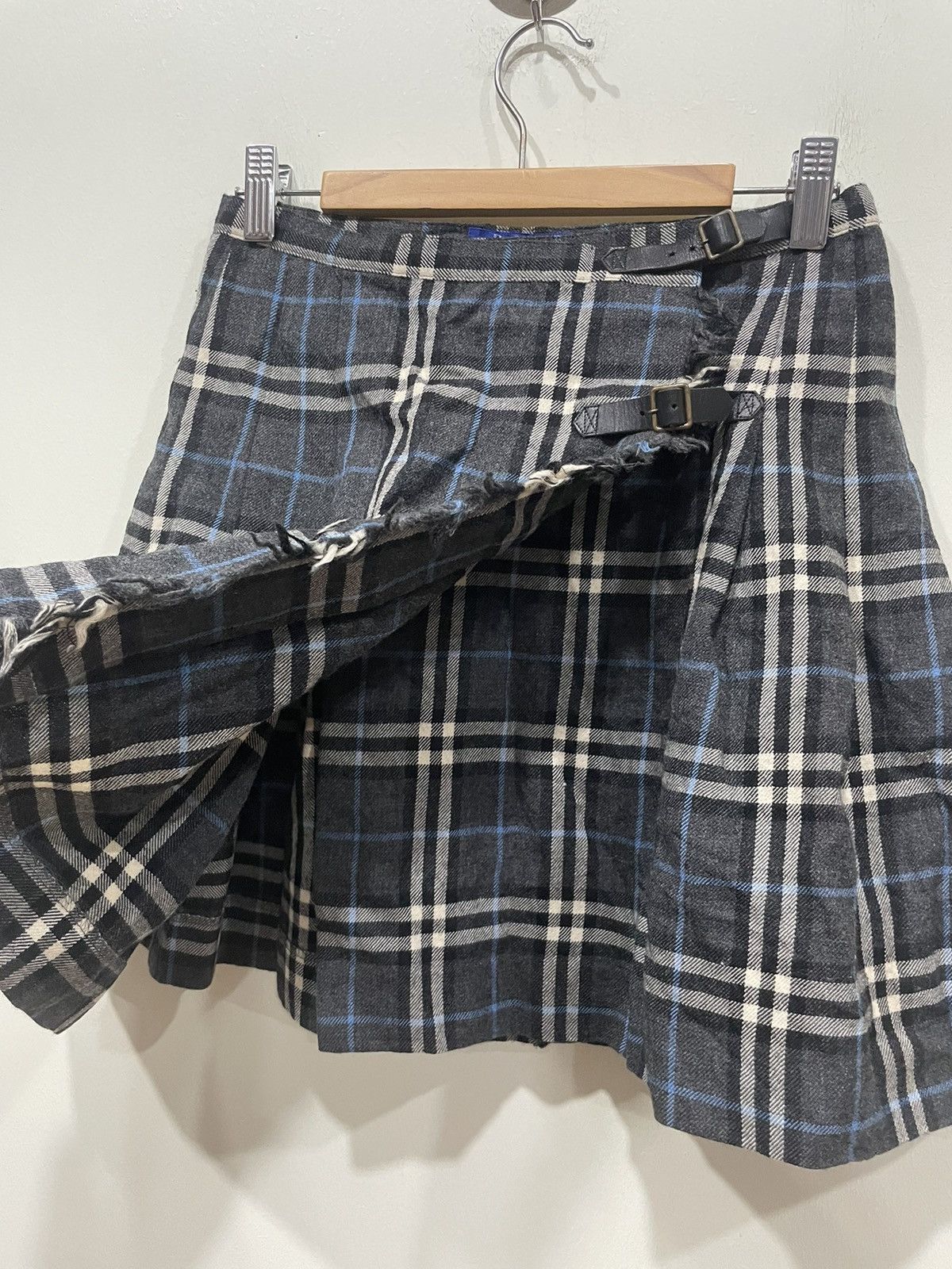 Burberry Burberry wrap mini skirt Size 25" / US 0 / IT 36 - 3 Thumbnail