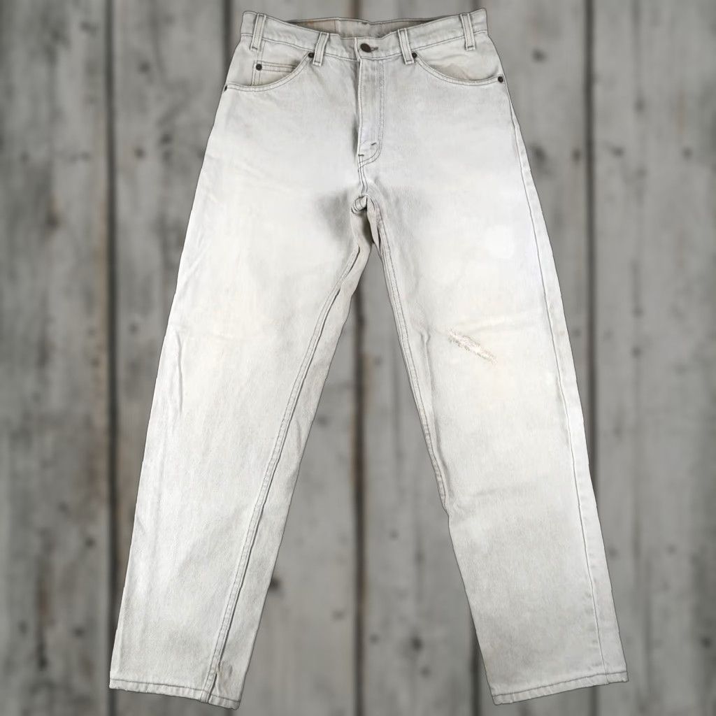 Levi's VINTAGE Levi's 550 Jeans Mens Regular 32x30 Gray Denim 90s USA Made Relaxed Fit 5-Pocket Distressed Size US 32 / EU 48 - 1 Thumbnail