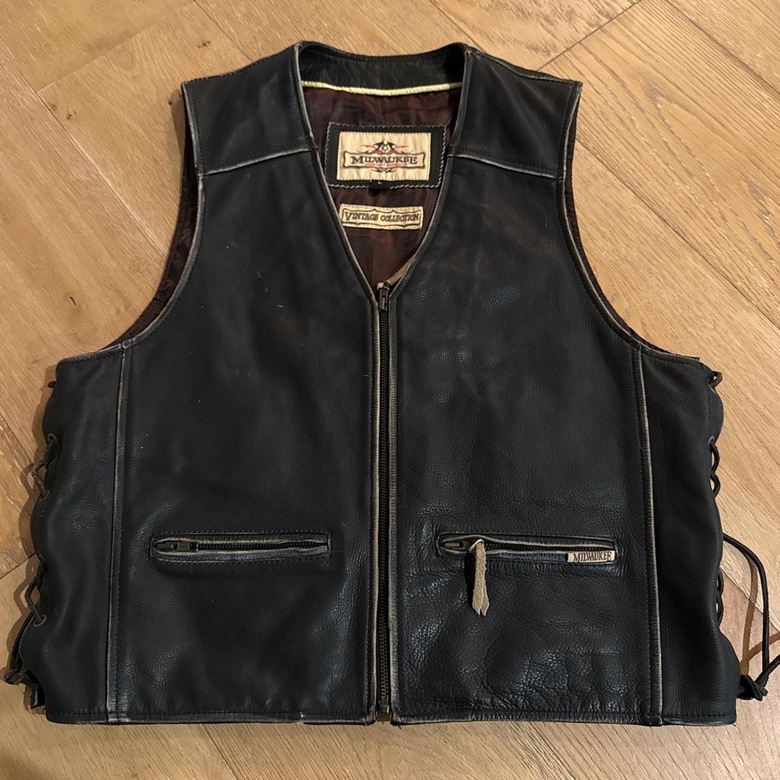 Hanes Milwaukee vintage collection genuine leather Size US L / EU 52-54 / 3 - 1 Thumbnail