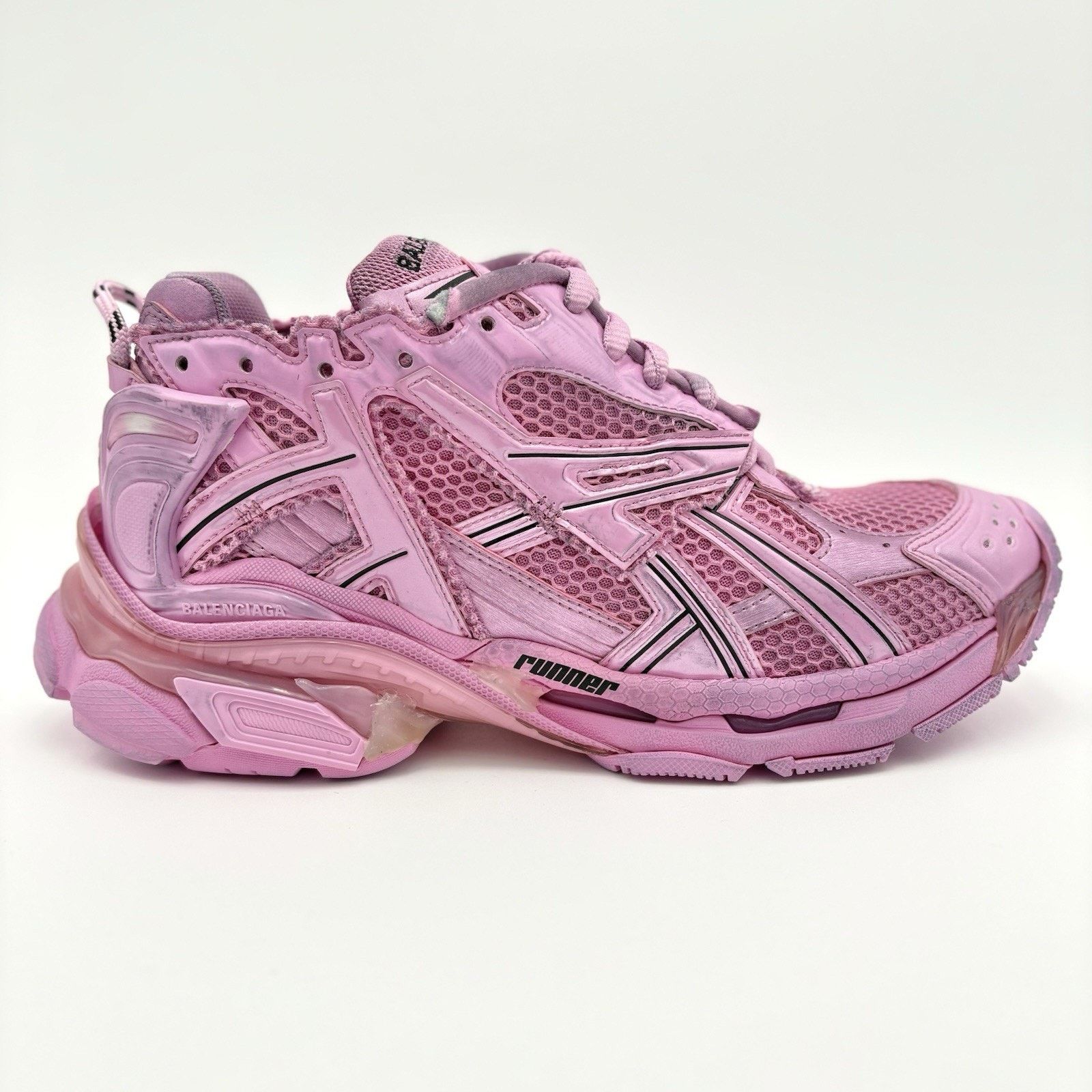 Balenciaga Size 40 EU - Balenciaga Runner ' Pink ' | BRAND NEW! Size US 10 / IT 40 - 2 Thumbnail