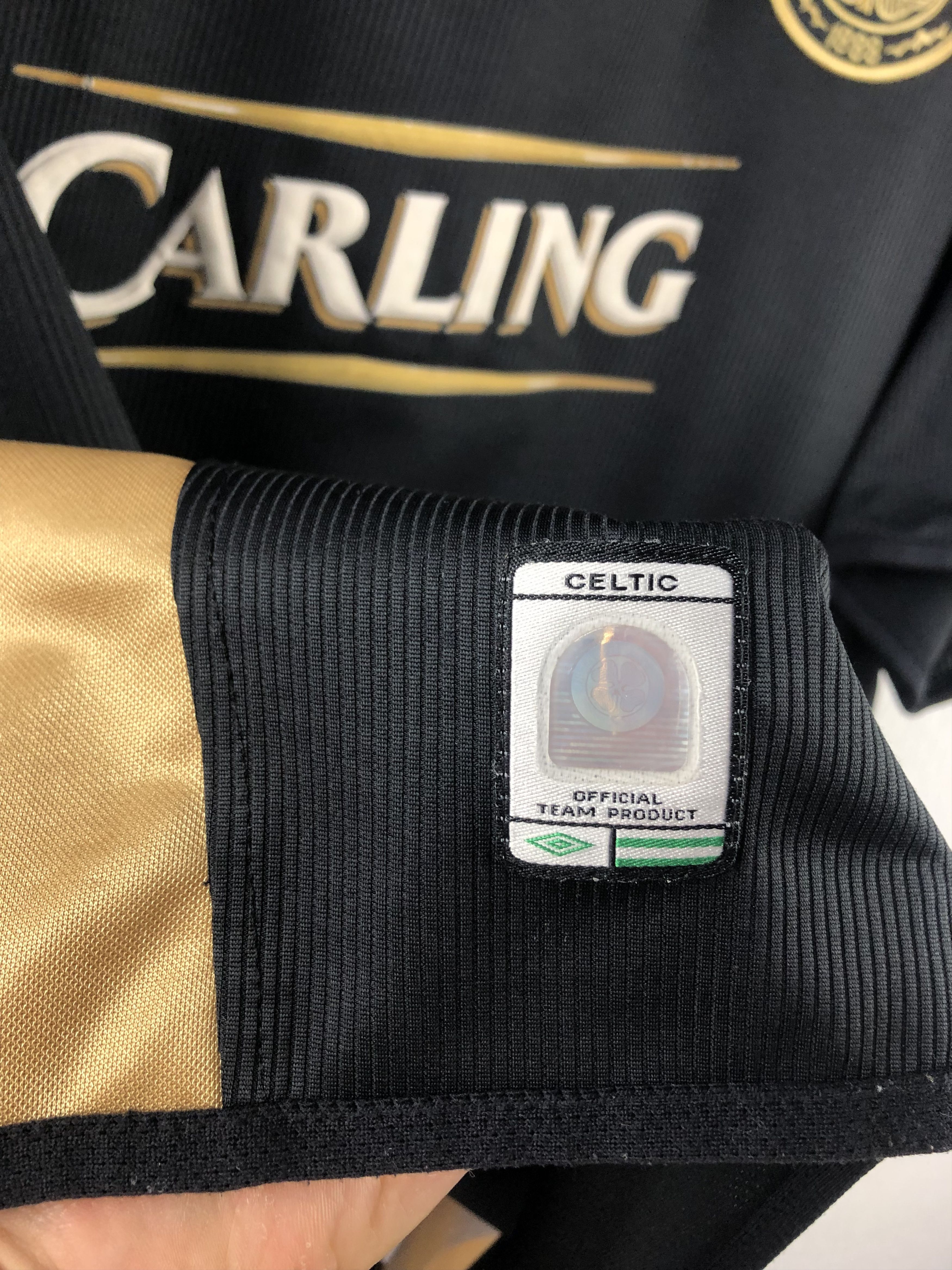 Umbro Celtic football shirt 2003 Soccer Umbro Jersey Black Trikot Size US XXL / EU 58 / 5 - 7 Thumbnail