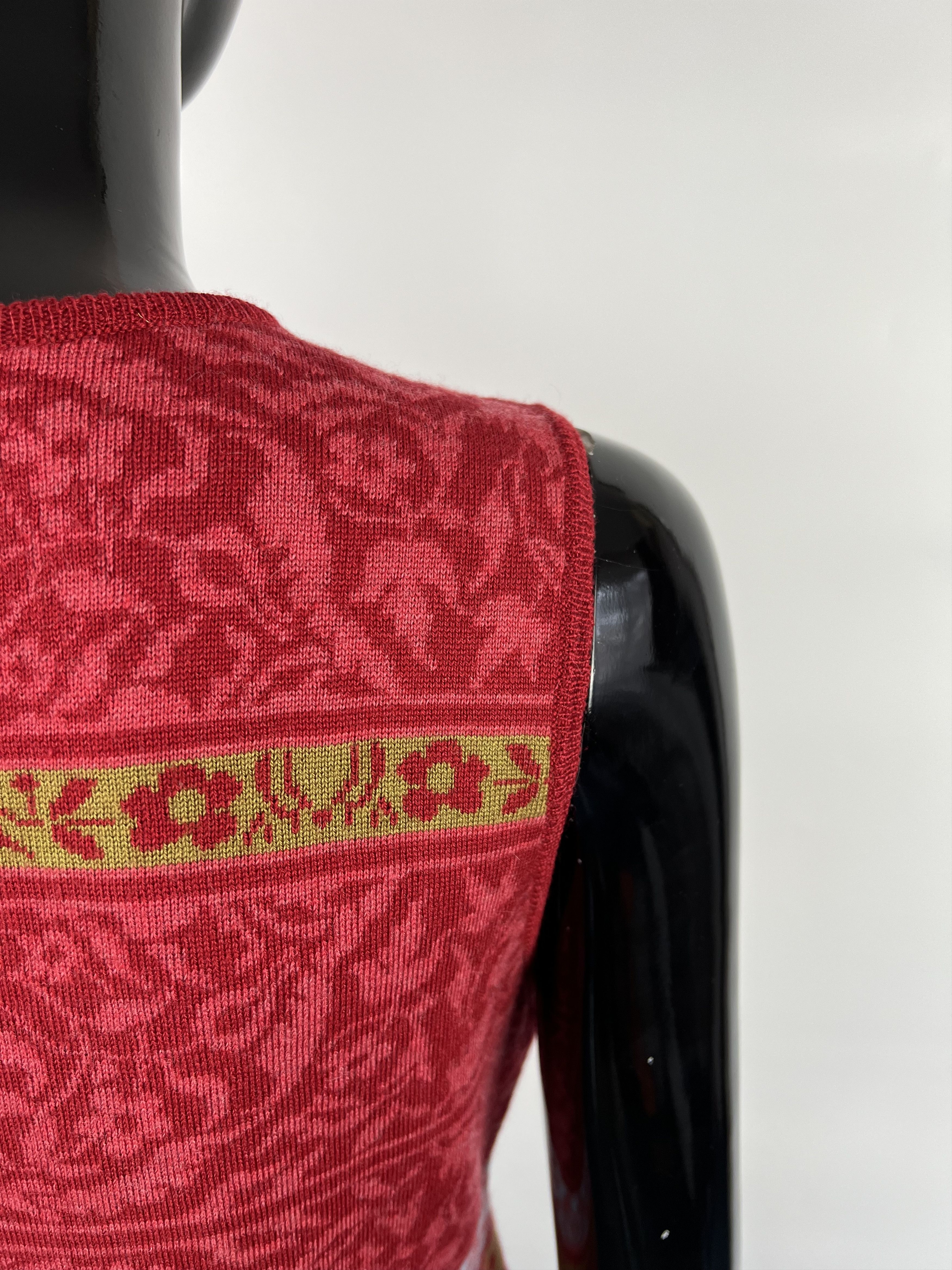 Designer Oleana Norway Floral Wool Silk Knit Top Vest Size XS/S Size S / US 4 / IT 40 - 4 Thumbnail
