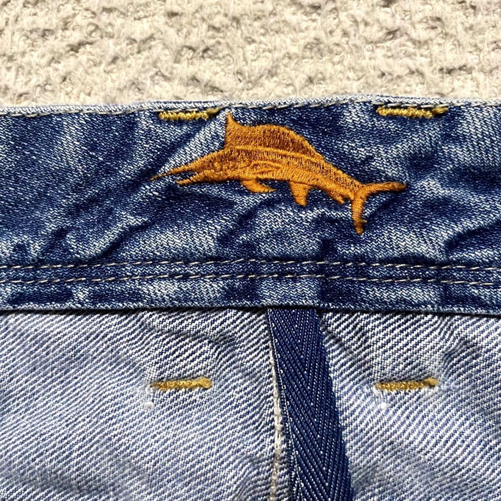 Tommy Bahama Tommy Bahama Jeans Blue Straight Medium Wash 38x30 Denim 5-Pocket Regular Men’s Medium Blue 90s-style? Size US 38 / EU 54 - 3 Thumbnail