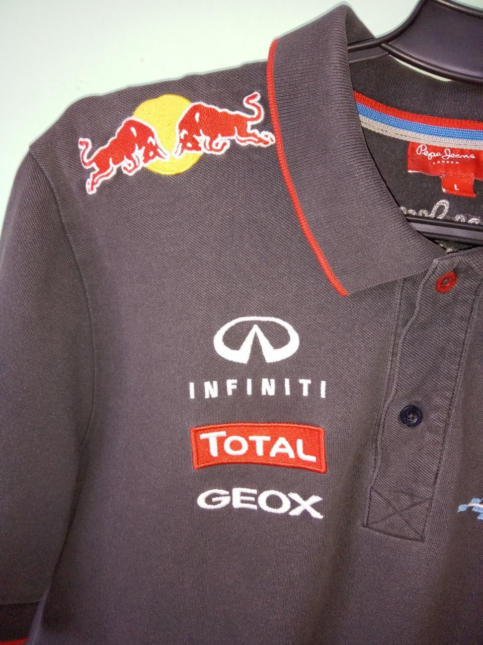 Pepe Jeans Vintage Pepe Jeans Red Bull Racing Infiniti Y2K Faded Polo Size US L / EU 52-54 / 3 - 2 Thumbnail