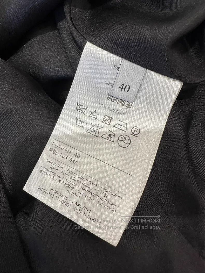Valentino Valentino A cape-style design dress Size S / US 4 / IT 40 - 3 Thumbnail