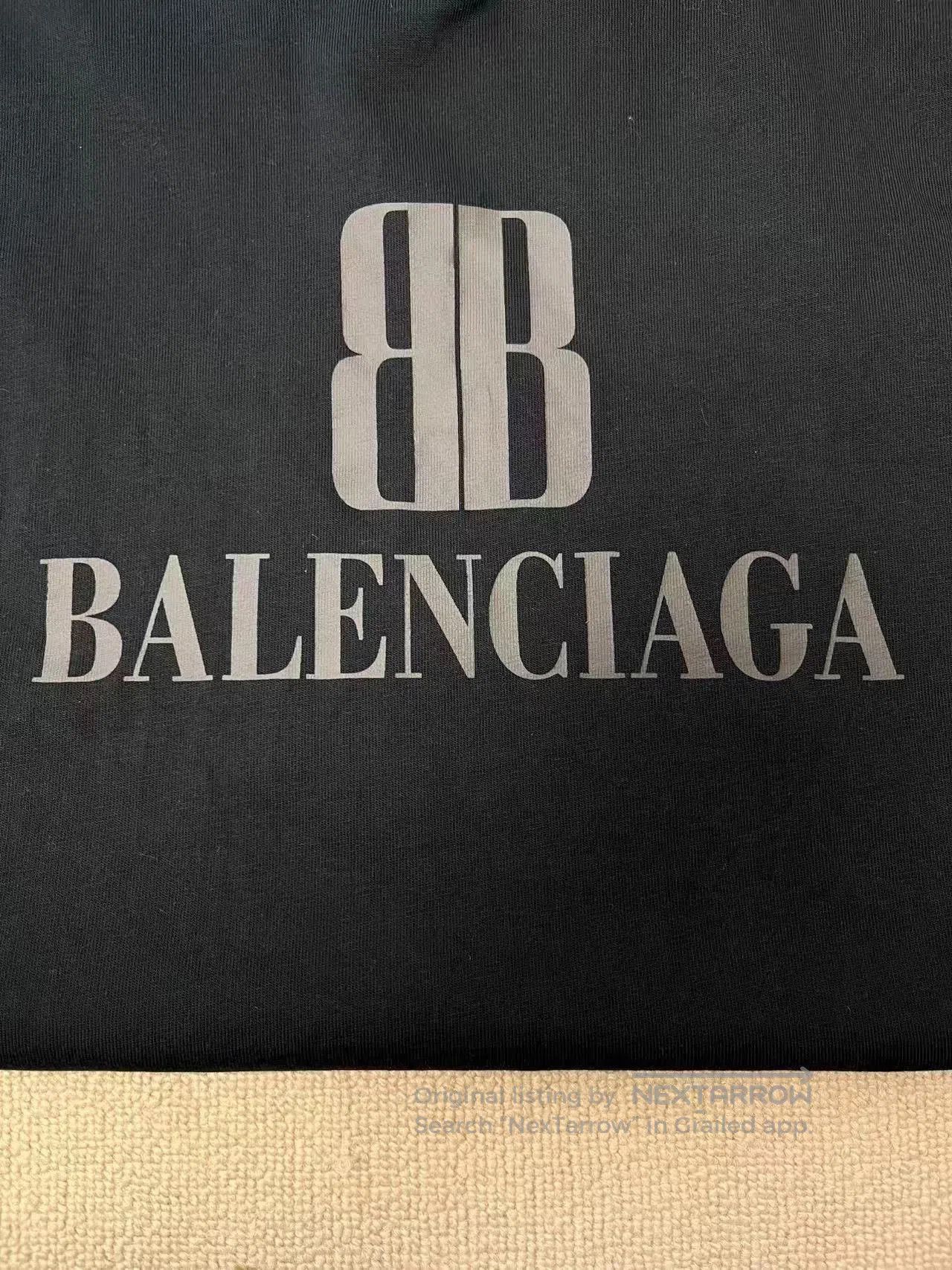 Balenciaga Balenciaga Logo Oversized Drop Shoulder T-Shirt Women's. Size XS / US 0-2 / IT 36-38 - 3 Thumbnail