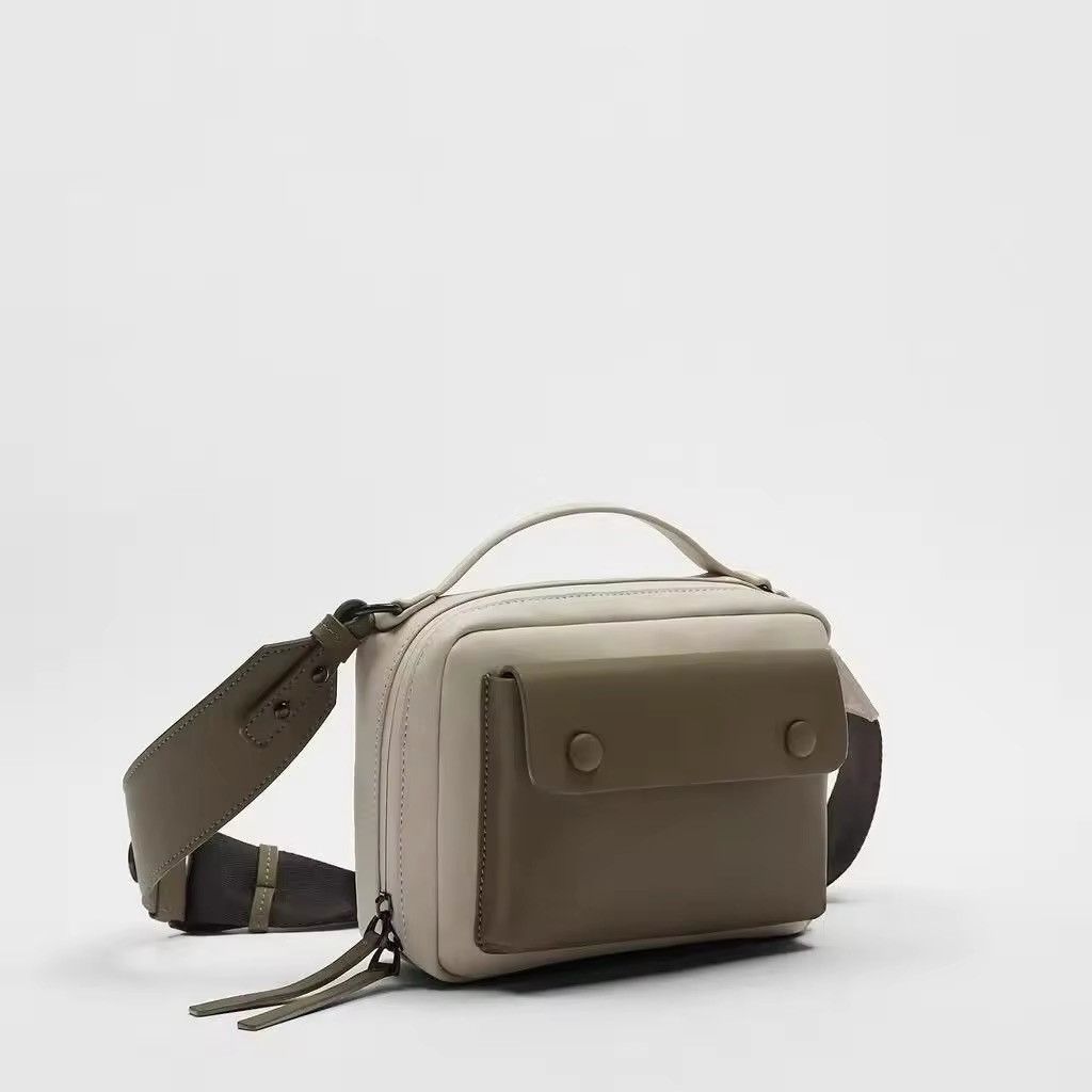 Designer Crossbody Messenger Casual Trendy Design Bag Size ONE SIZE - 3 Thumbnail