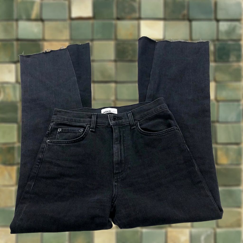 Vintage Askk NY Flare Jeans High Rise 26 Black 28L Festival Button Pockets 5-Pocket Denim Women XS? Size 26" / US 2 / IT 38 - 1 Thumbnail