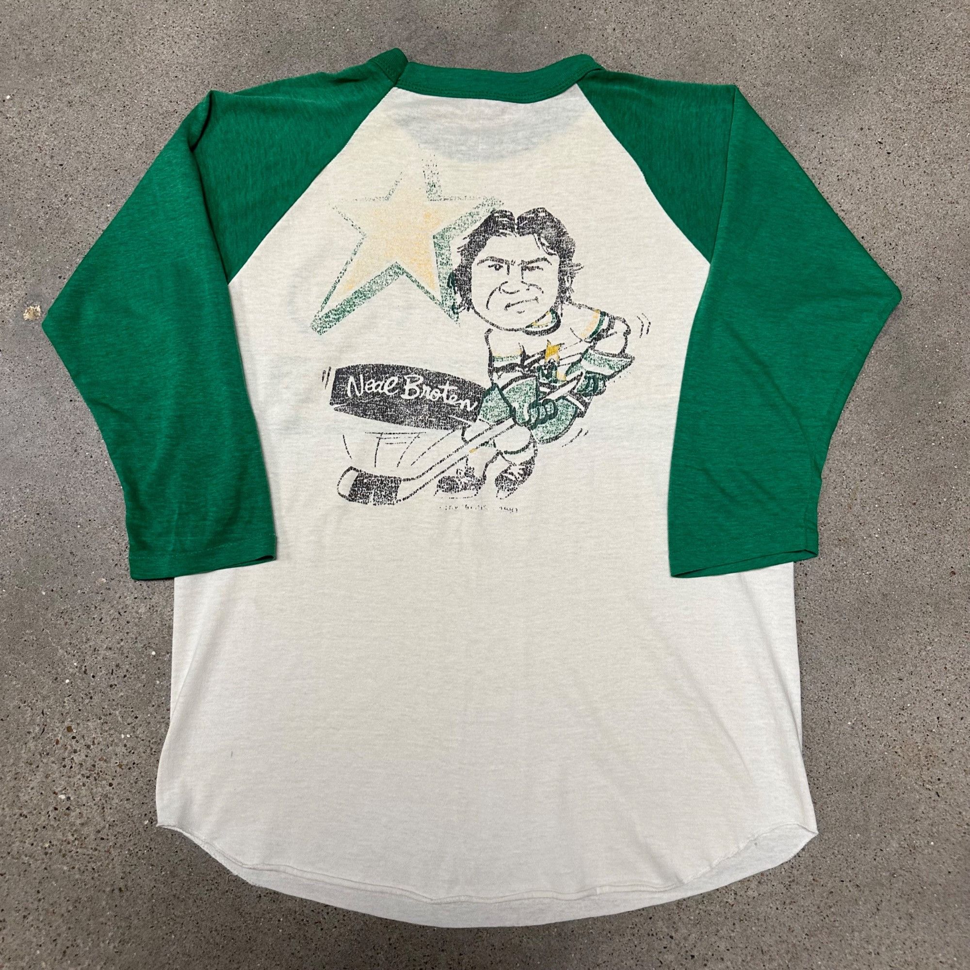 Vintage Vintage 80s Minnesota North Stars Hockey 3/4 Sleeve Raglan S Size US M / EU 48-50 / 2 - 3 Thumbnail