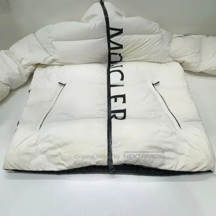 Moncler Moncler Logo Print Puffer Hooded Down Jacket. Size US S / EU 44-46 / 1 - 3 Thumbnail