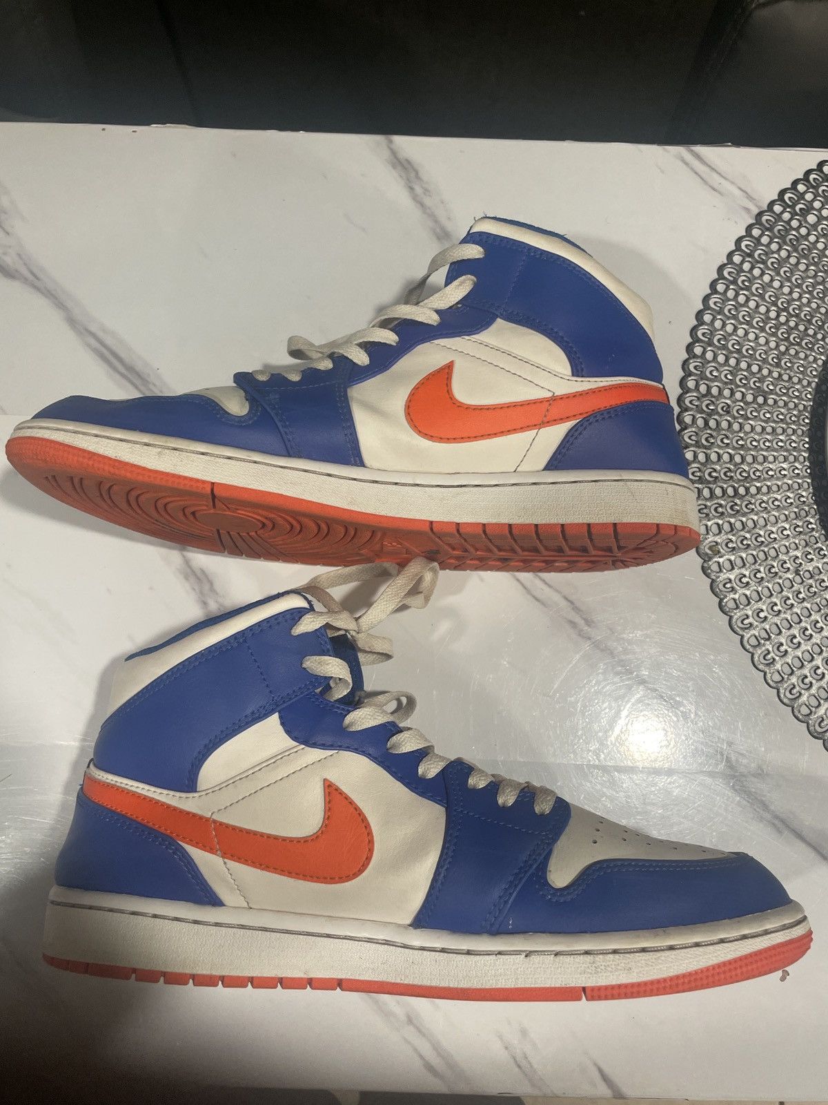 Jordan Brand Jordan 1 Mid knicks Size US 10 / EU 43 - 1 Thumbnail