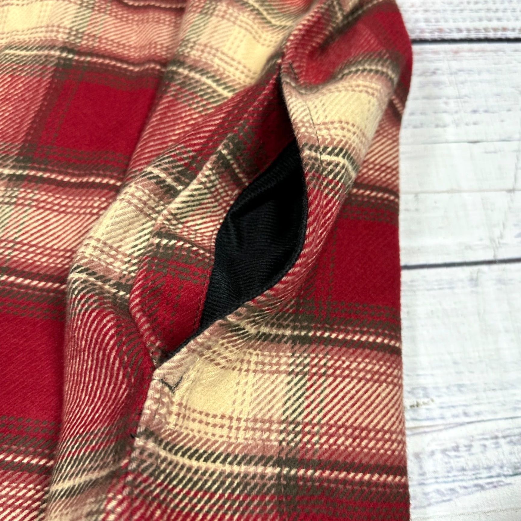 Orvis Orvis Mens Button Front Cotton Shirt Jacket Sz M Red Beige Plaid Pockets Size US M / EU 48-50 / 2 - 7 Thumbnail