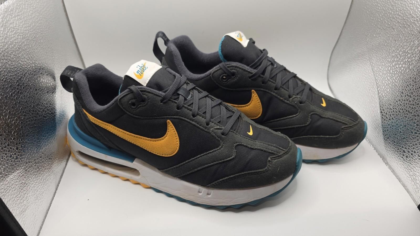 Nike NIKE AIR MAX MENS SIZE 10.5 UNIVERSITY GOLD, DARK SMOKE GRAY Size US 8.5 / EU 41-42 - 2 Thumbnail