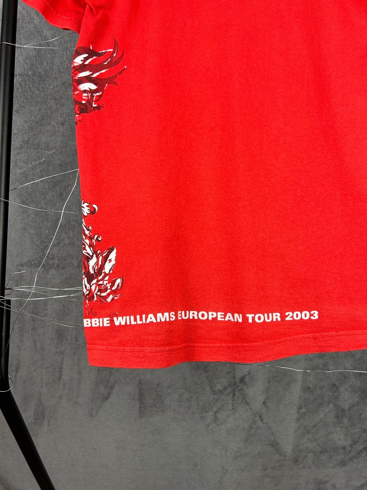 Vintage Love Hate Robbie Williams Europe tour tee from 2003 vintage Size US S / EU 44-46 / 1 - 6 Thumbnail